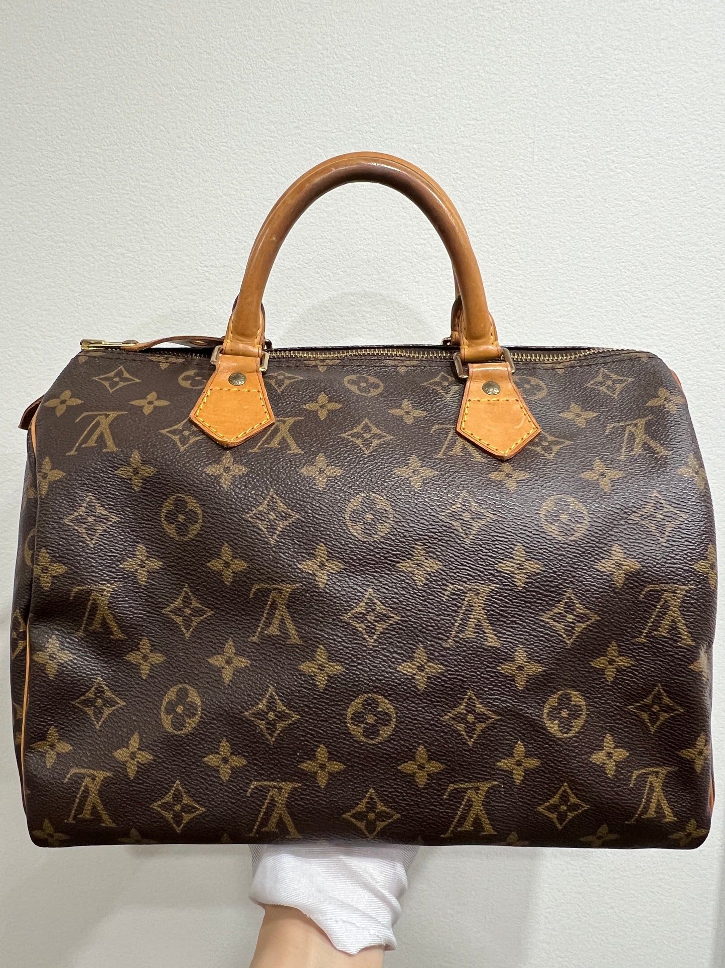 LOUIS VUITTON Speedy 30