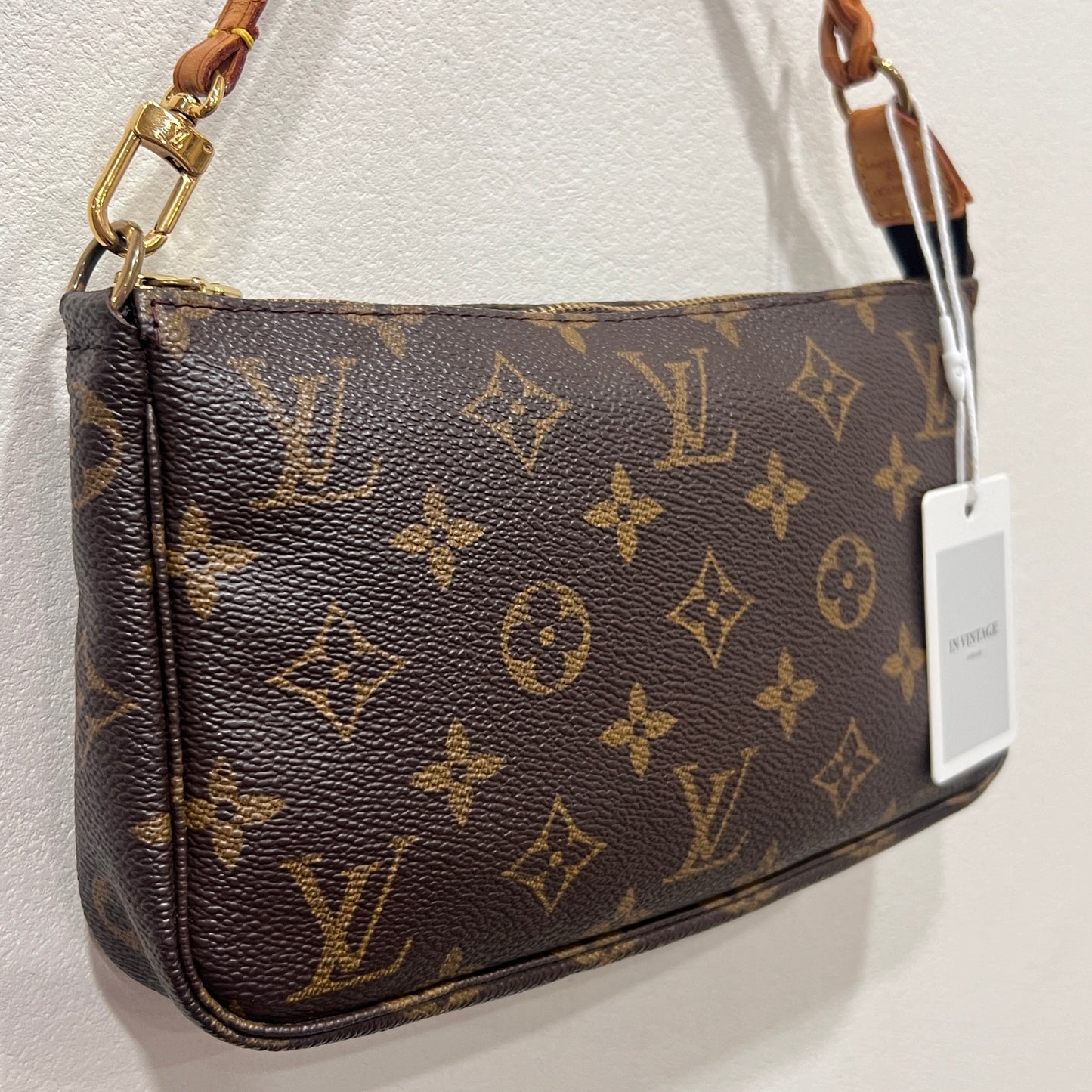 LOUIS VUITTON Accessory Pouchette