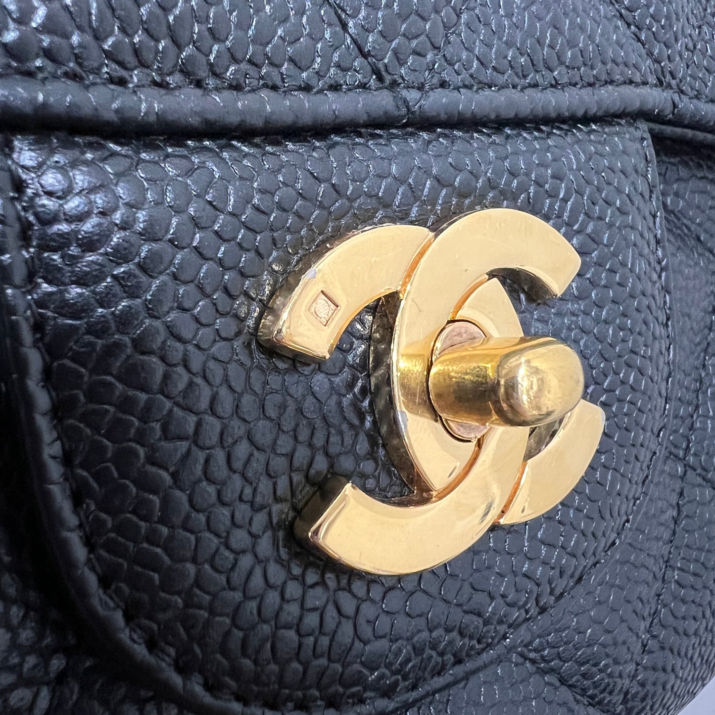 CHANEL Classic Caviar Jumbo Flap