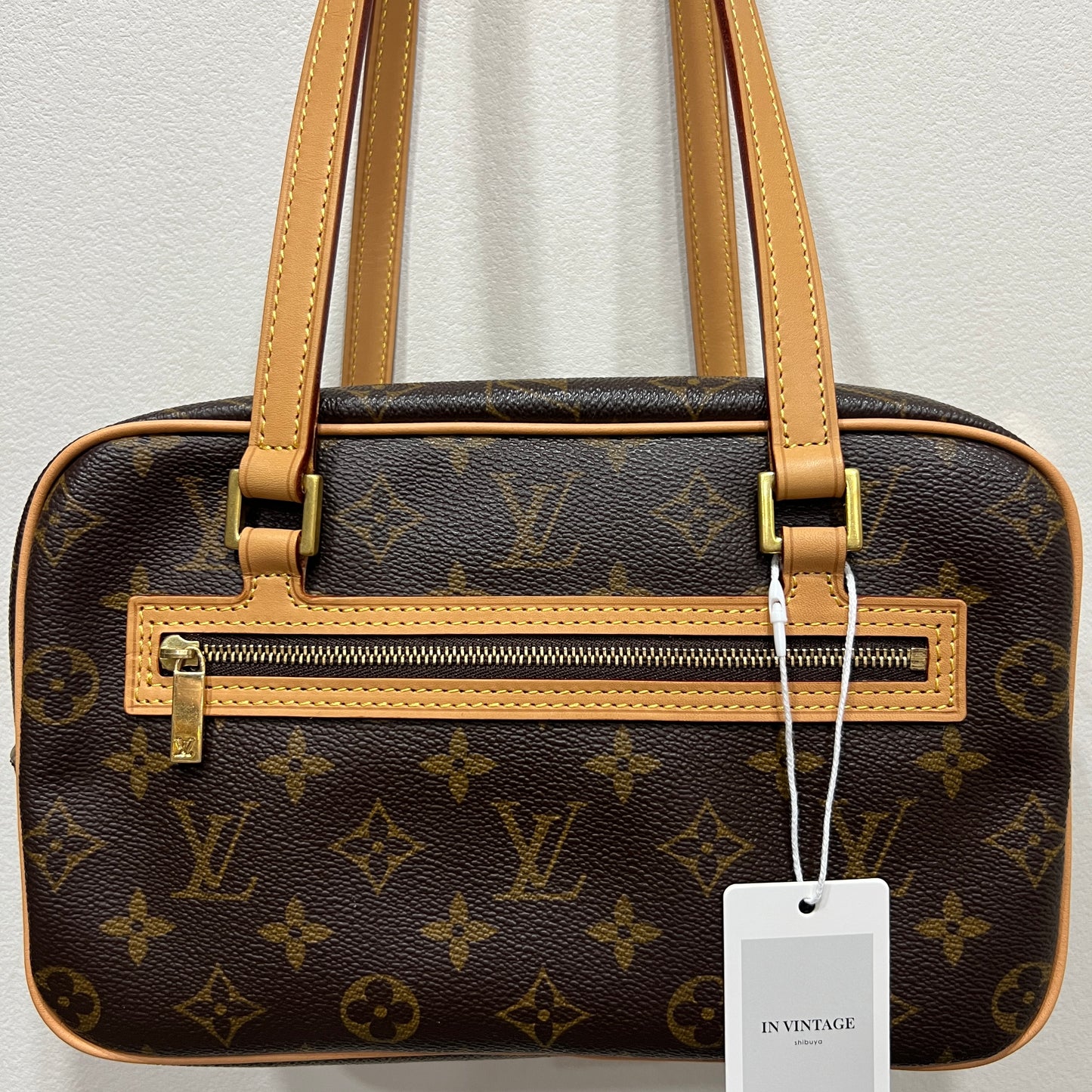 LOUIS VUITTON Cite MM