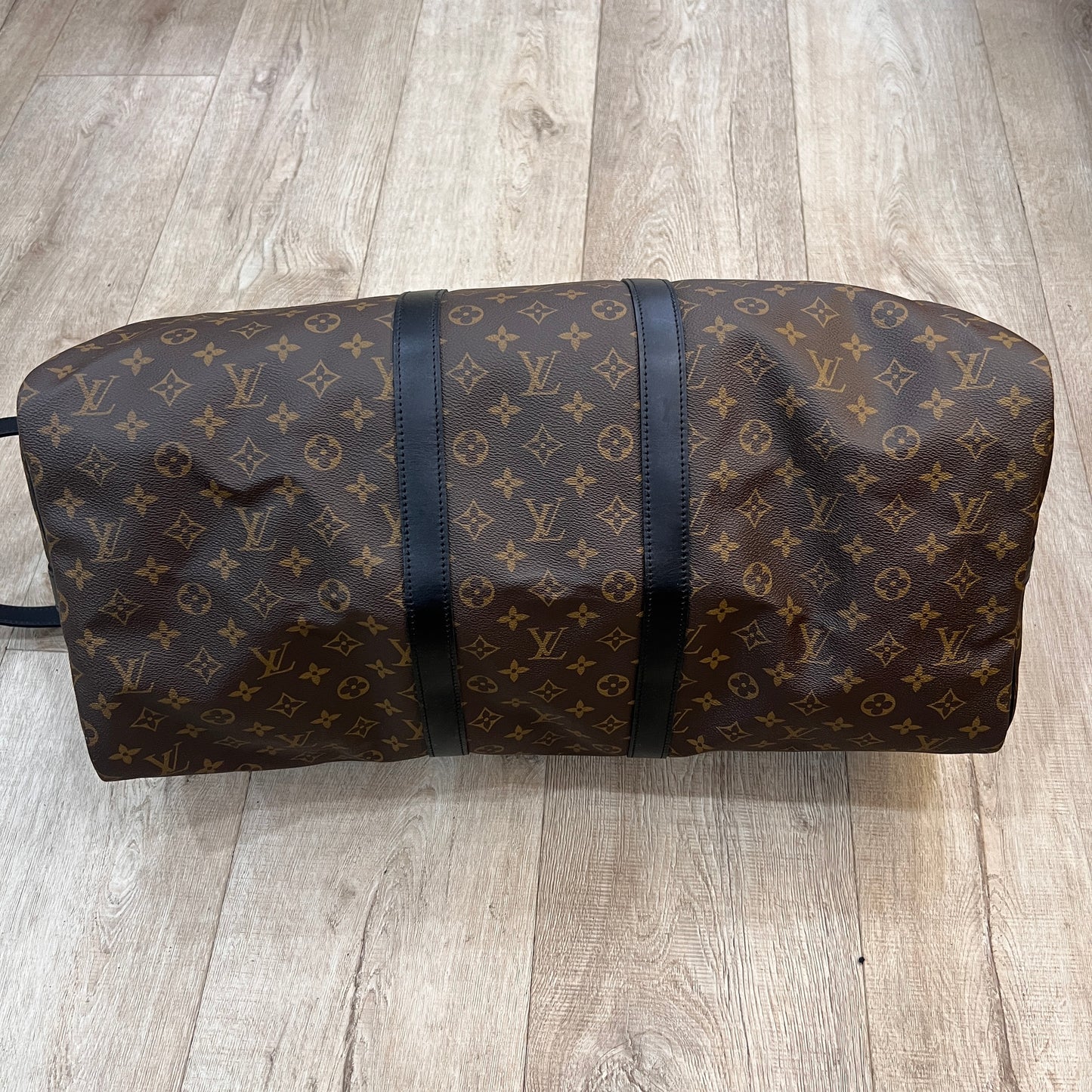 LOUIS VUITTON Bandouliere Keepall 55cm