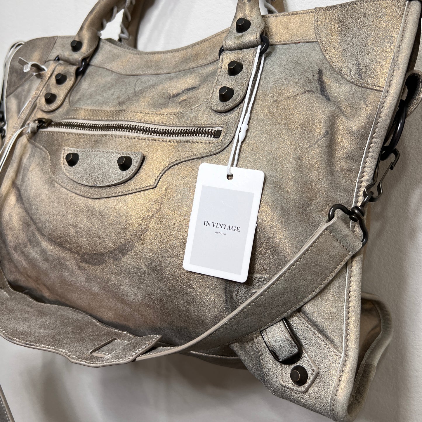 BALENCIAGA City Bag pearlescent