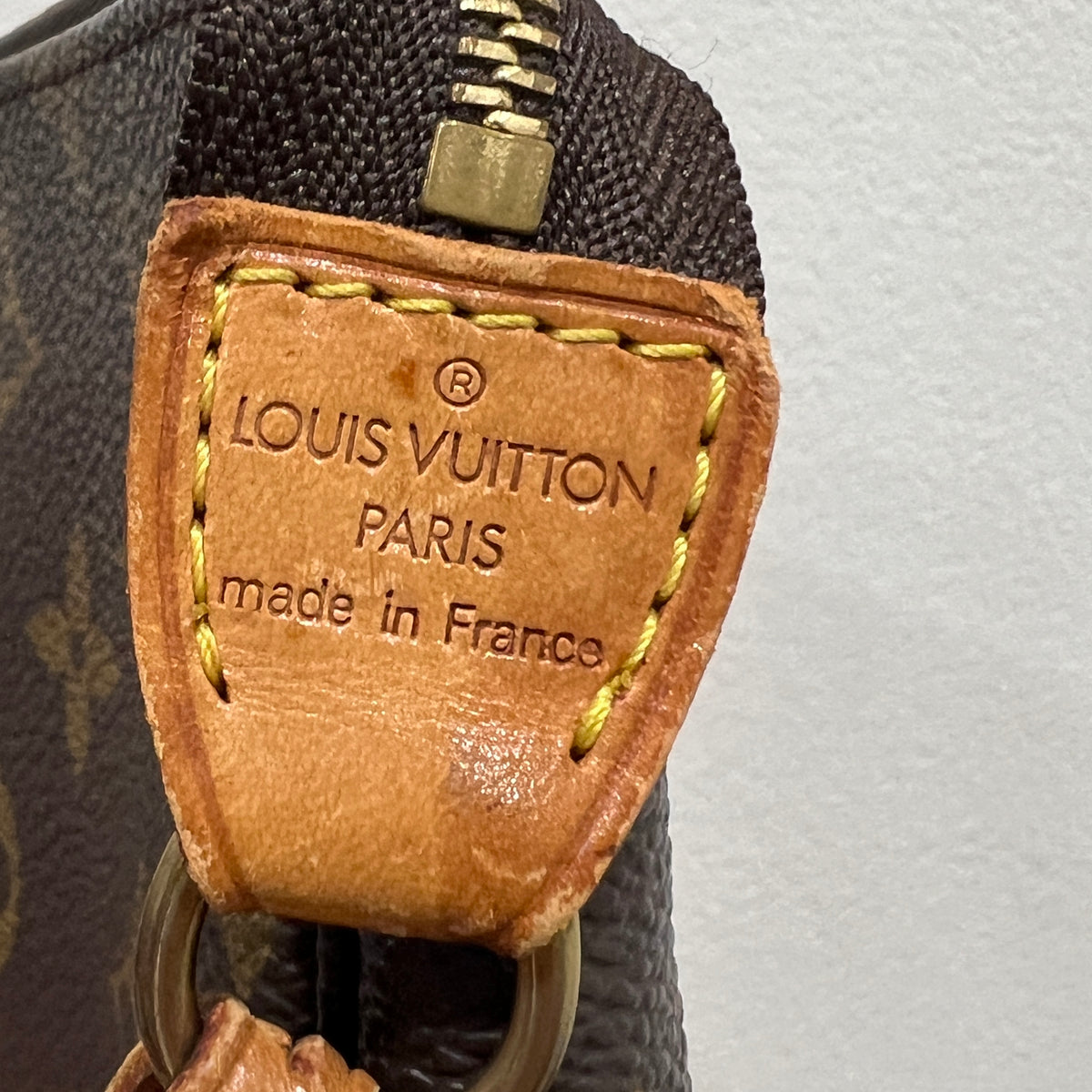 LOUIS VUITTON Accessory Pochette