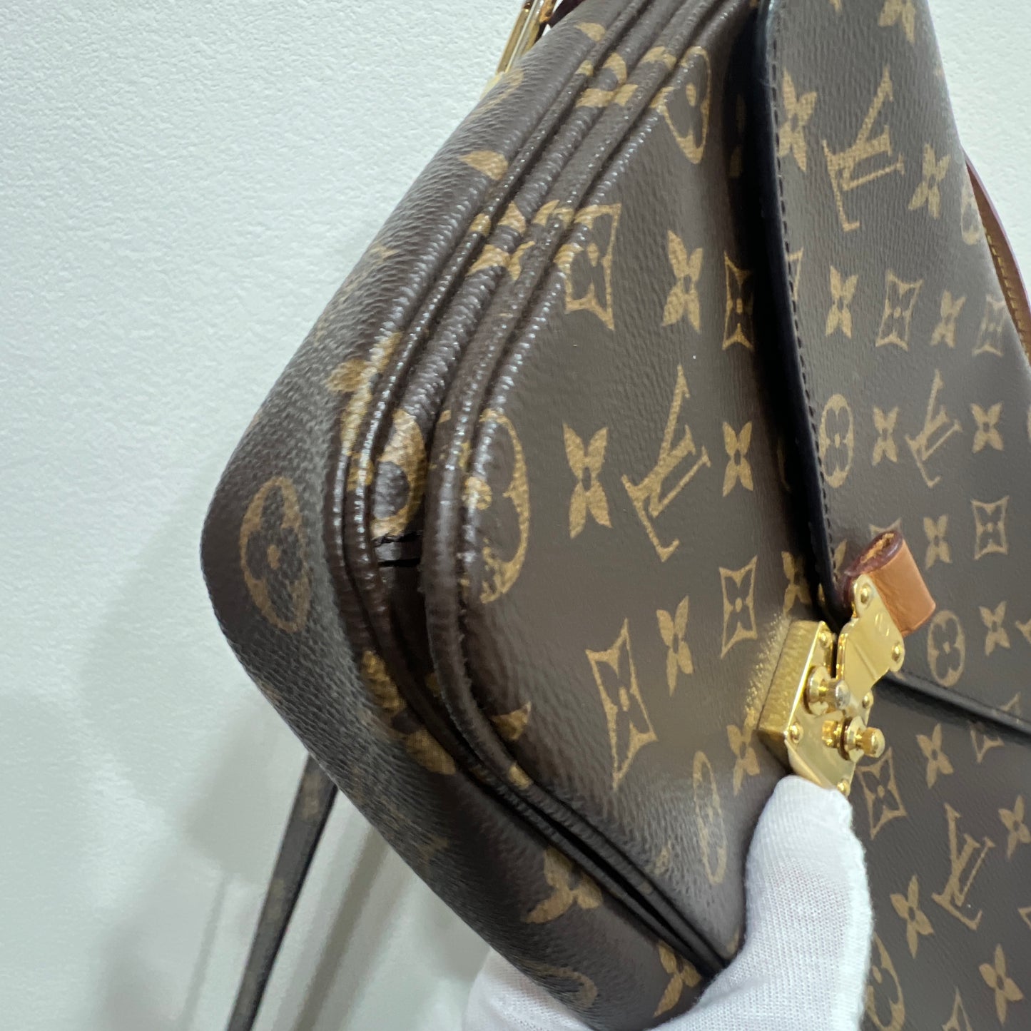 LOUIS VUITTON Metis Monogram (260130)