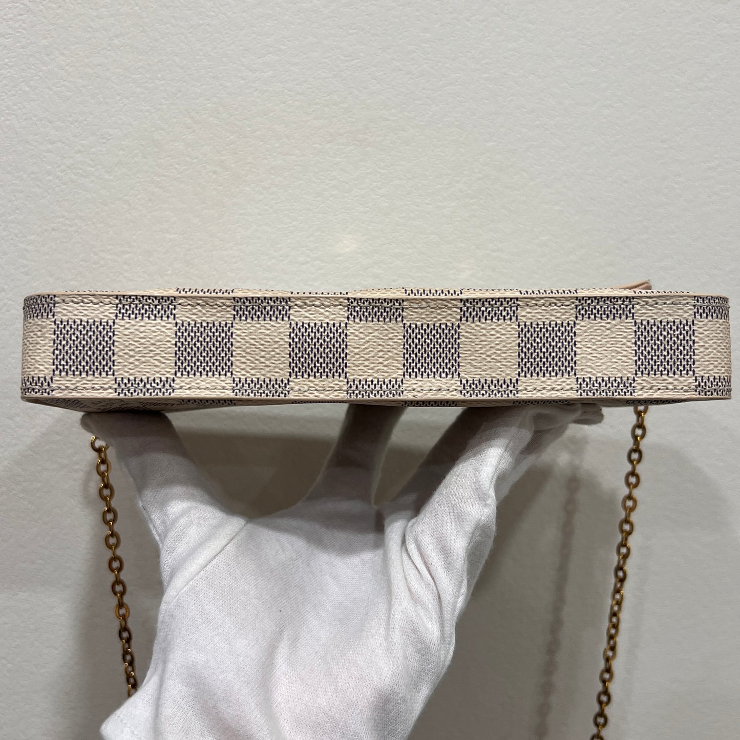 LOUIS VUITTON Felice Damier
