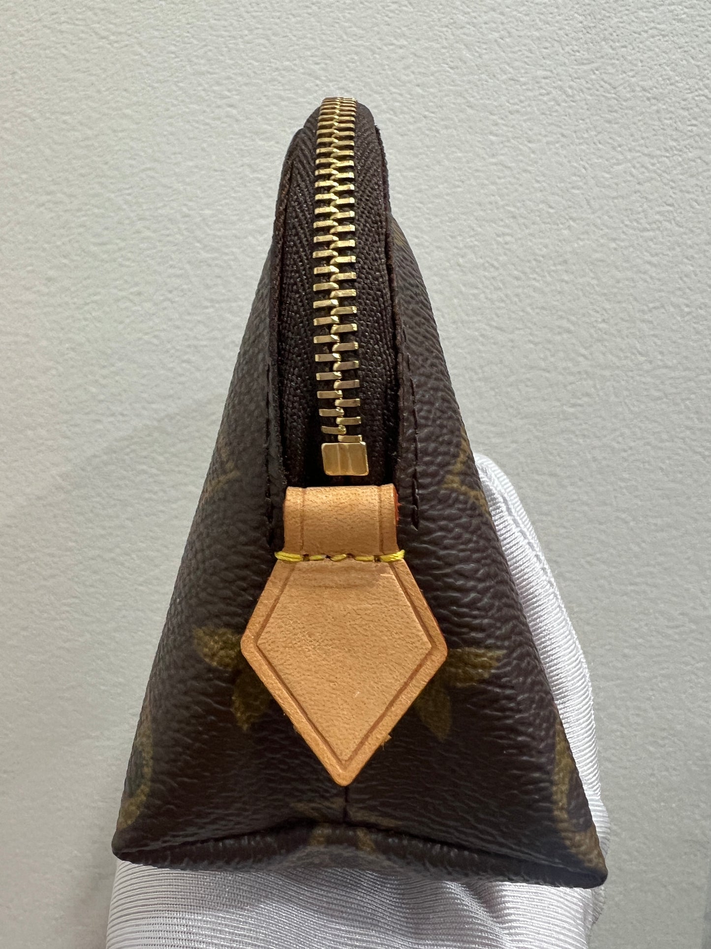 LOUIS VUITTON Cosmetic Pouch