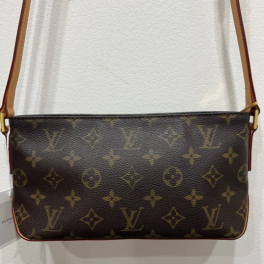 LOUIS VUITTON Trotteur Crossbody