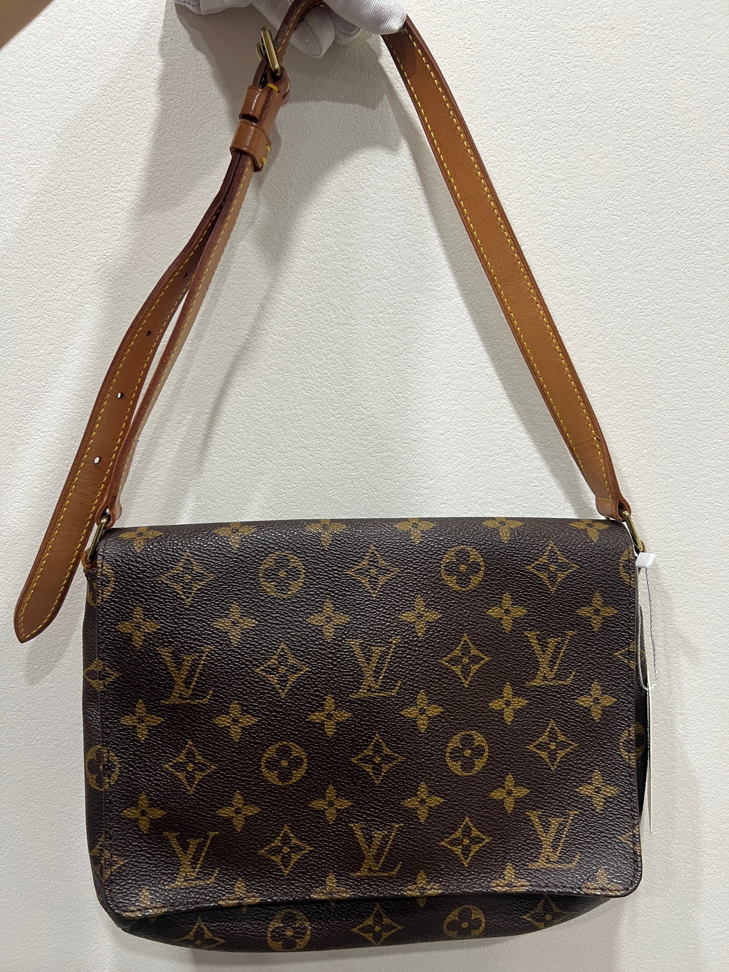 LOUIS VUITTON Musette Tango