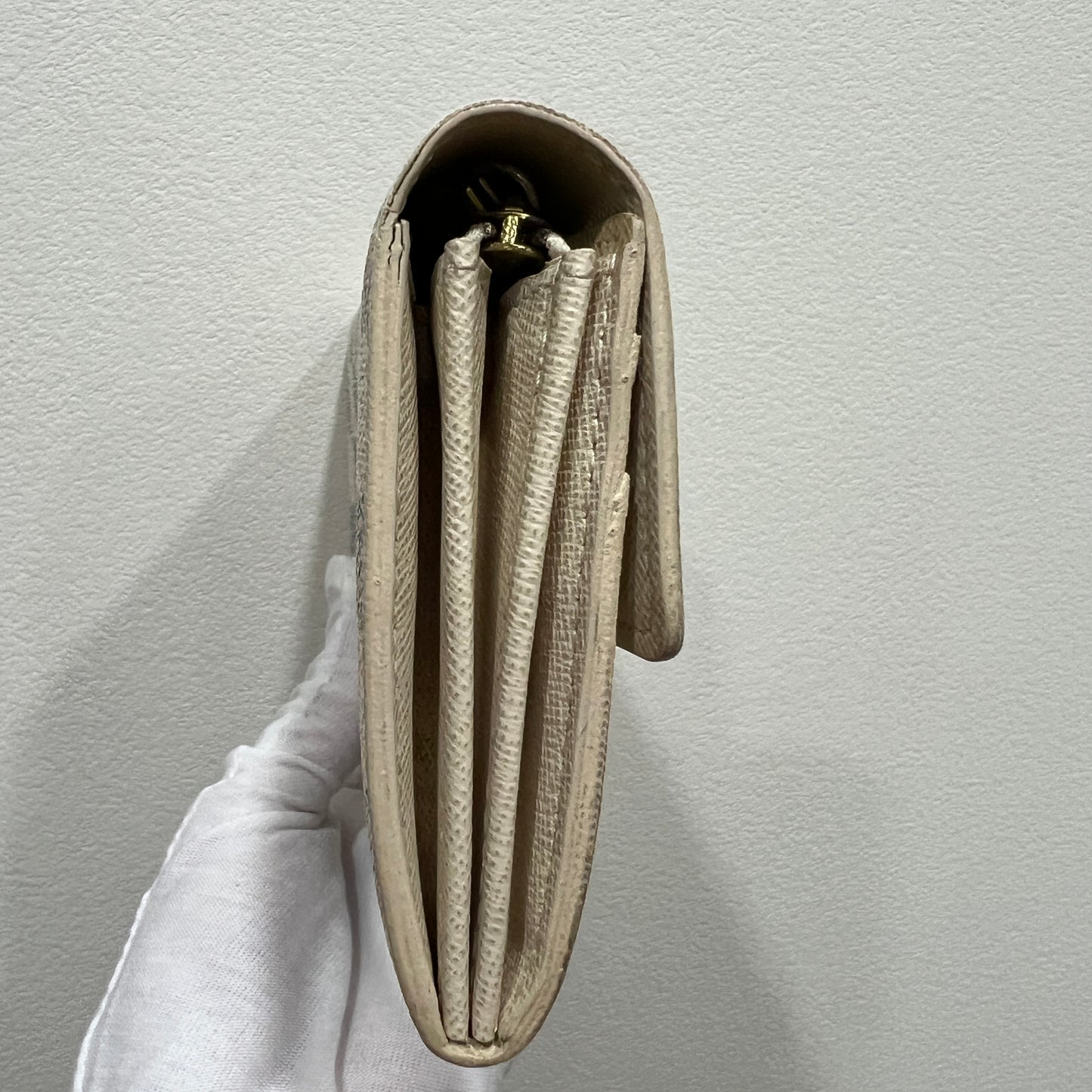 LOUIS VUITTON Damier Wallet