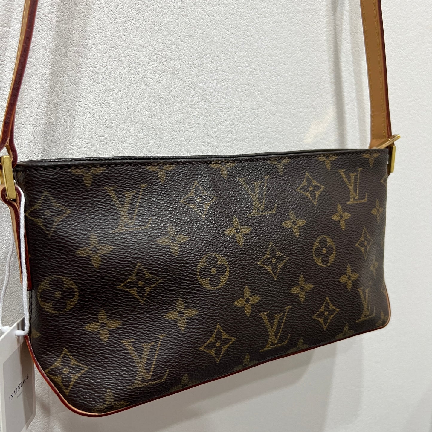 LOUIS VUITTON Trotteur Crossbody