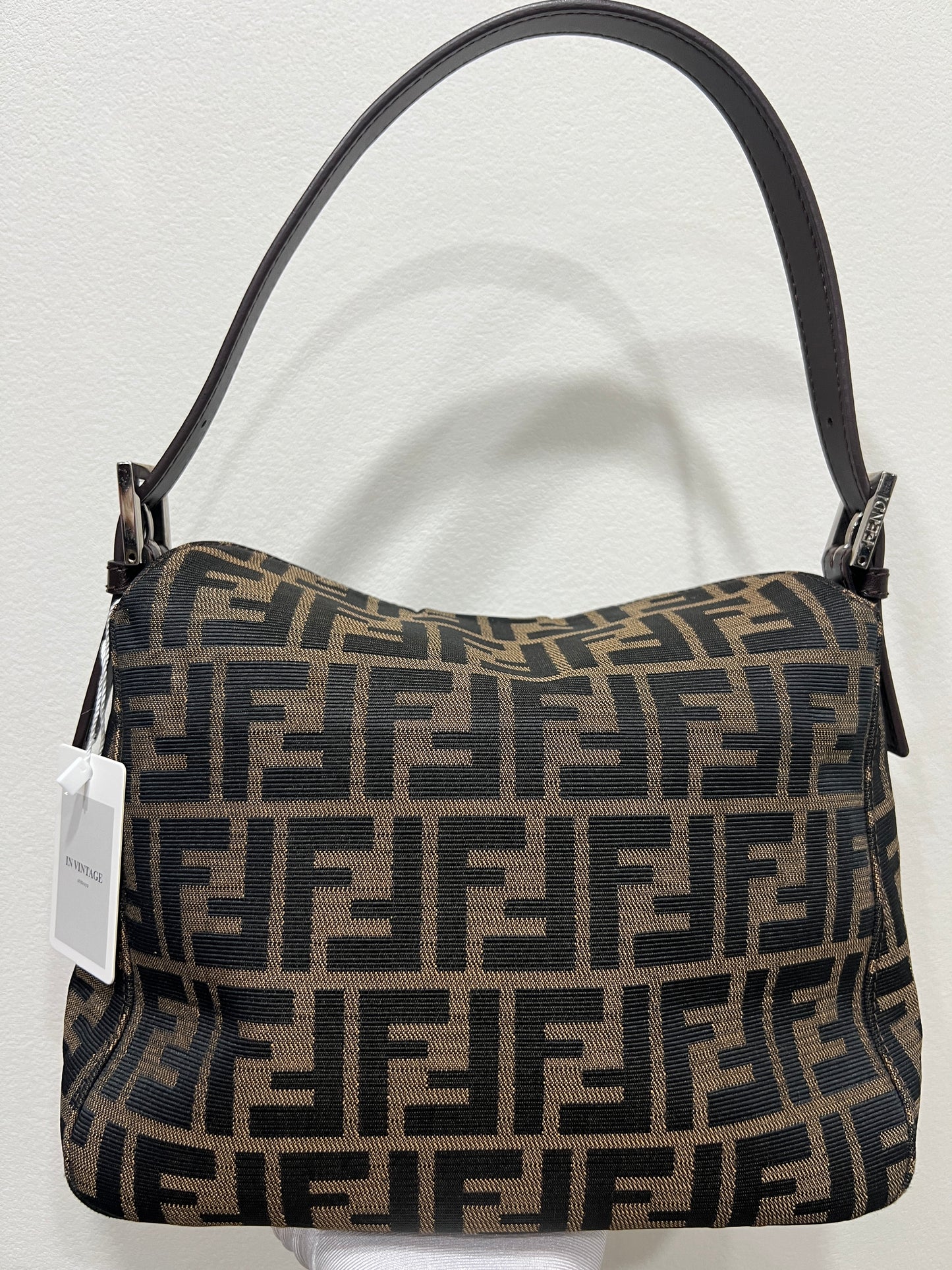 FENDI Mamma Baguette (STRAP REPLACED)