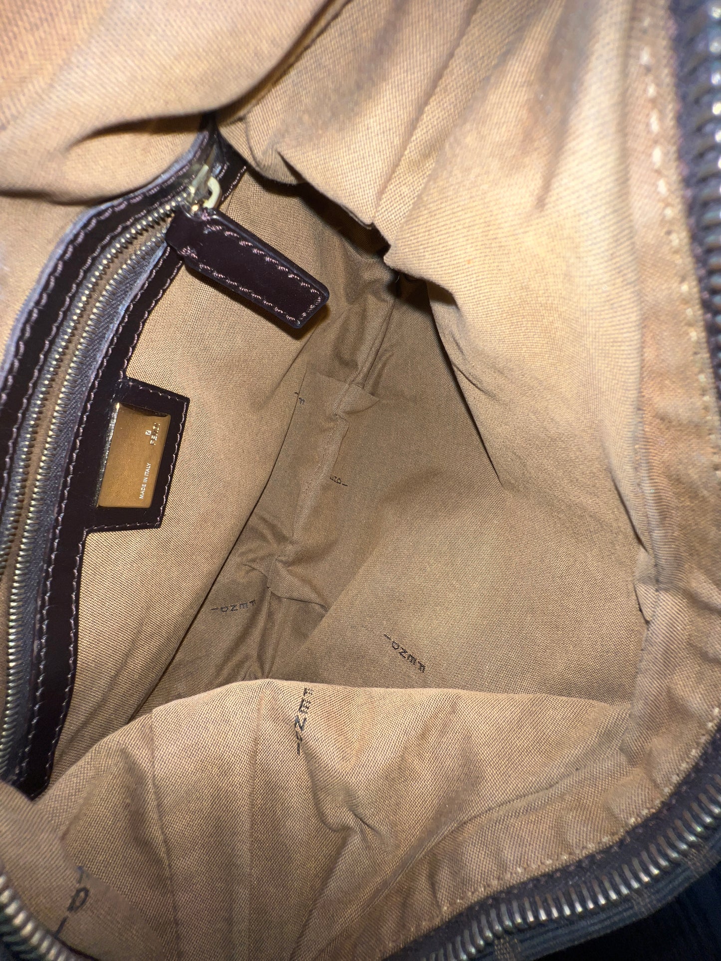 FENDI Croissant Chain Shoulder bag