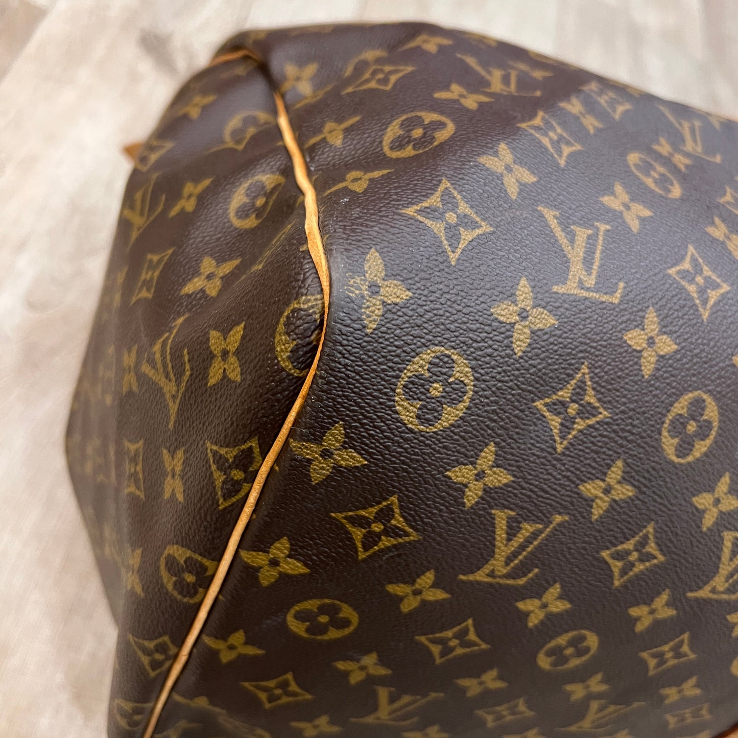 LOUIS VUITTON Keepall 60cm