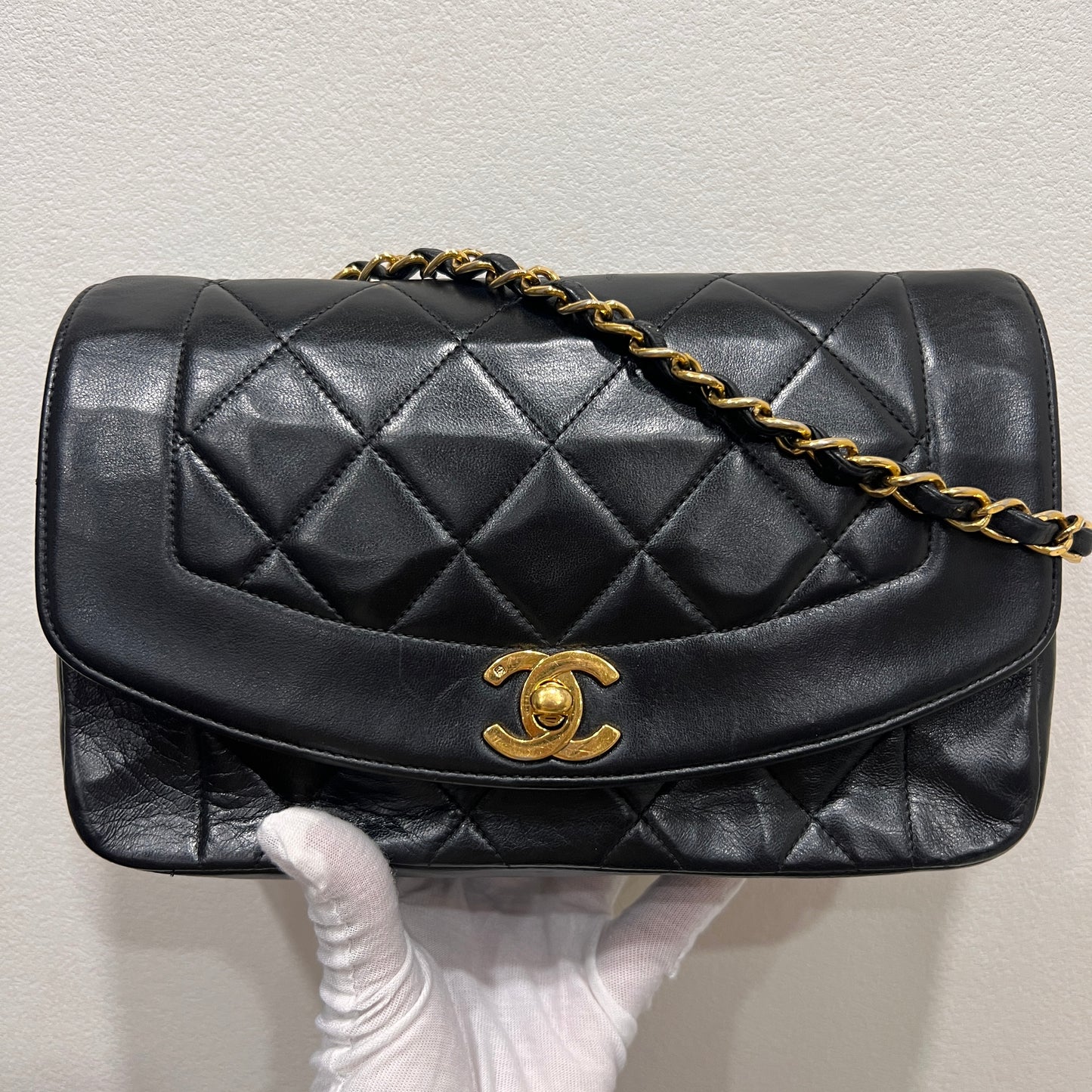 CHANEL Diana Single Flap 1991-1994
