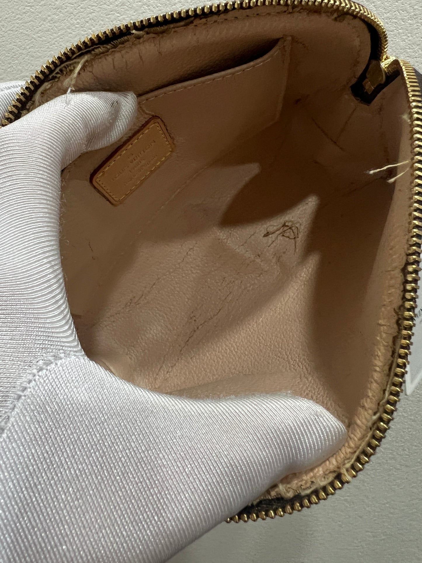 LOUIS VUITTON Cosmetic Pouch