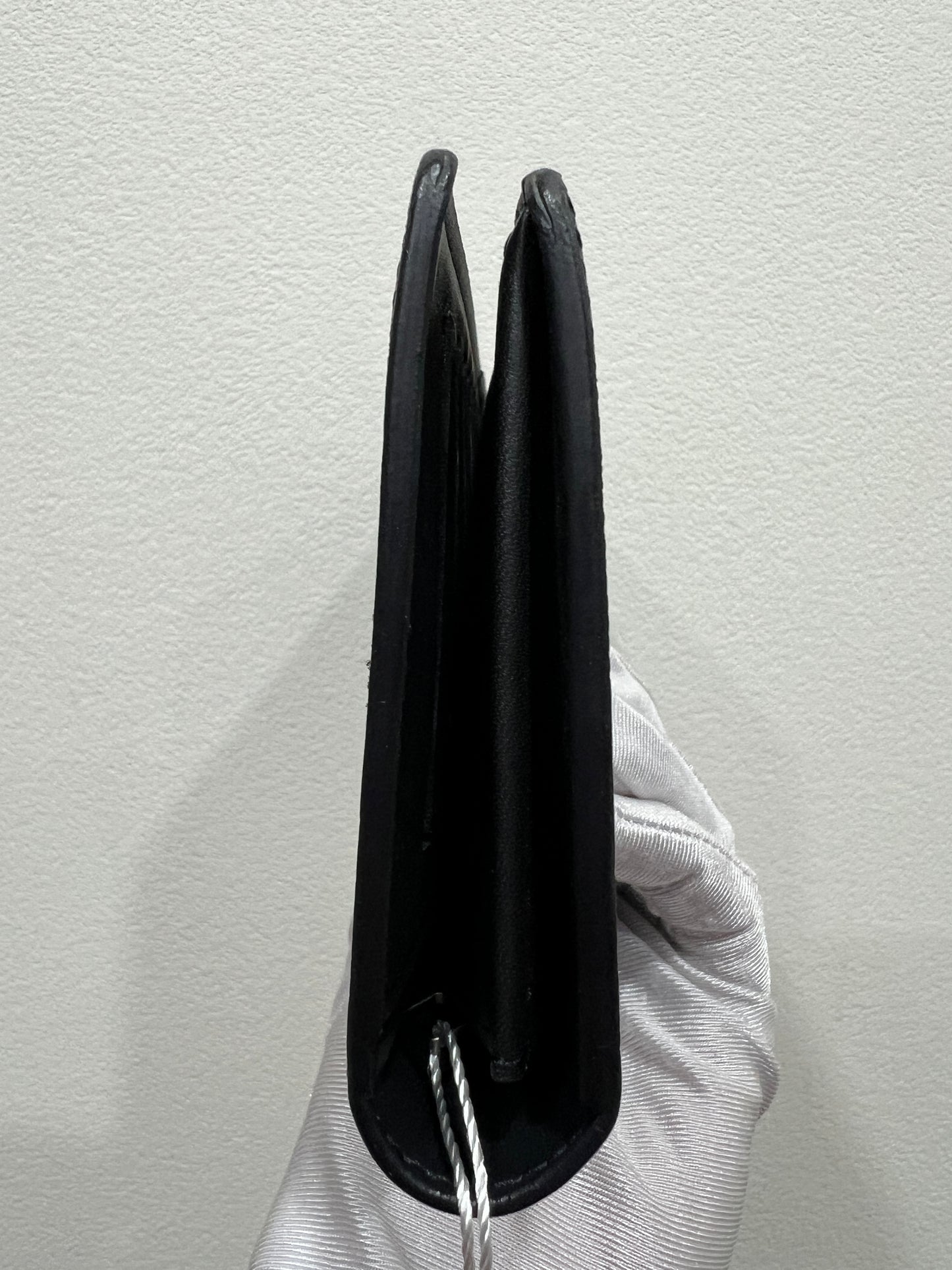 LOUIS VUITTON Brazza Wallet