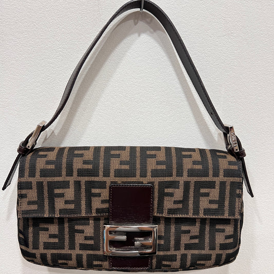 FENDI Baguette in Silver