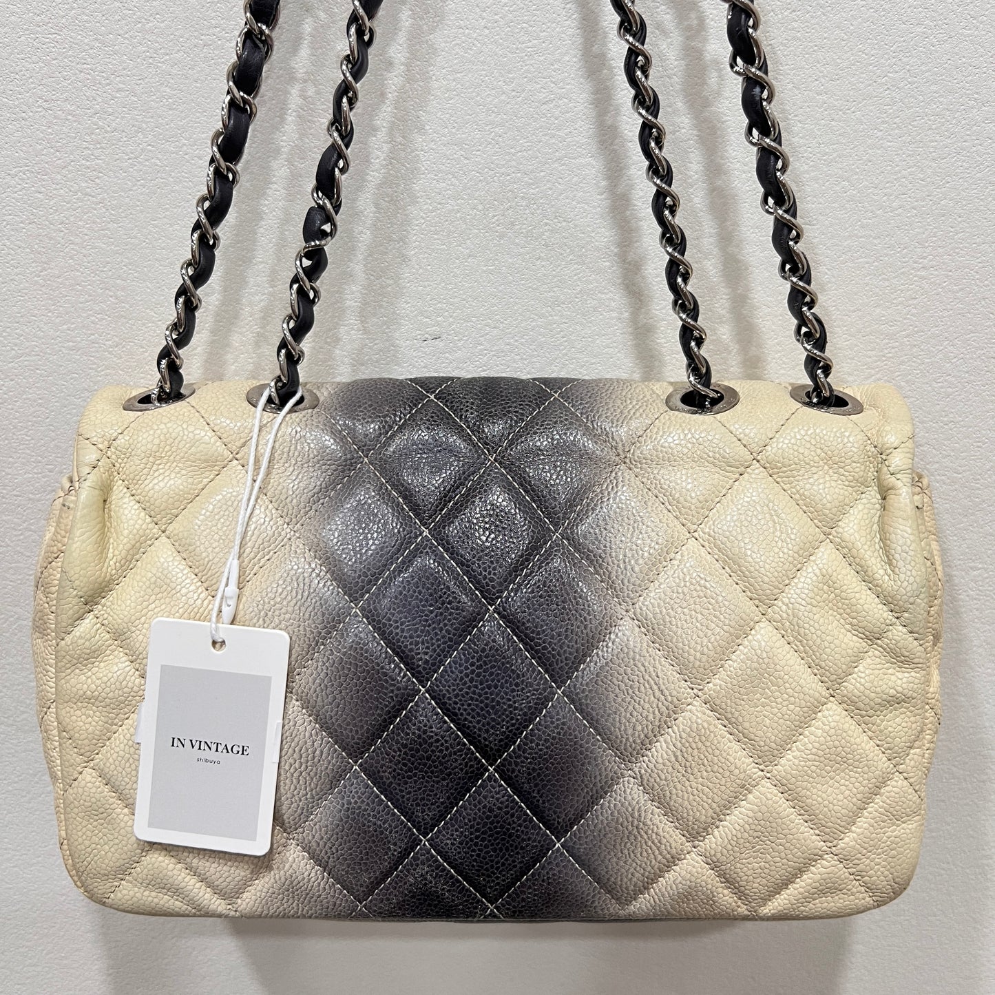 CHANEL Caviar Quilted Ombre Flap Bag