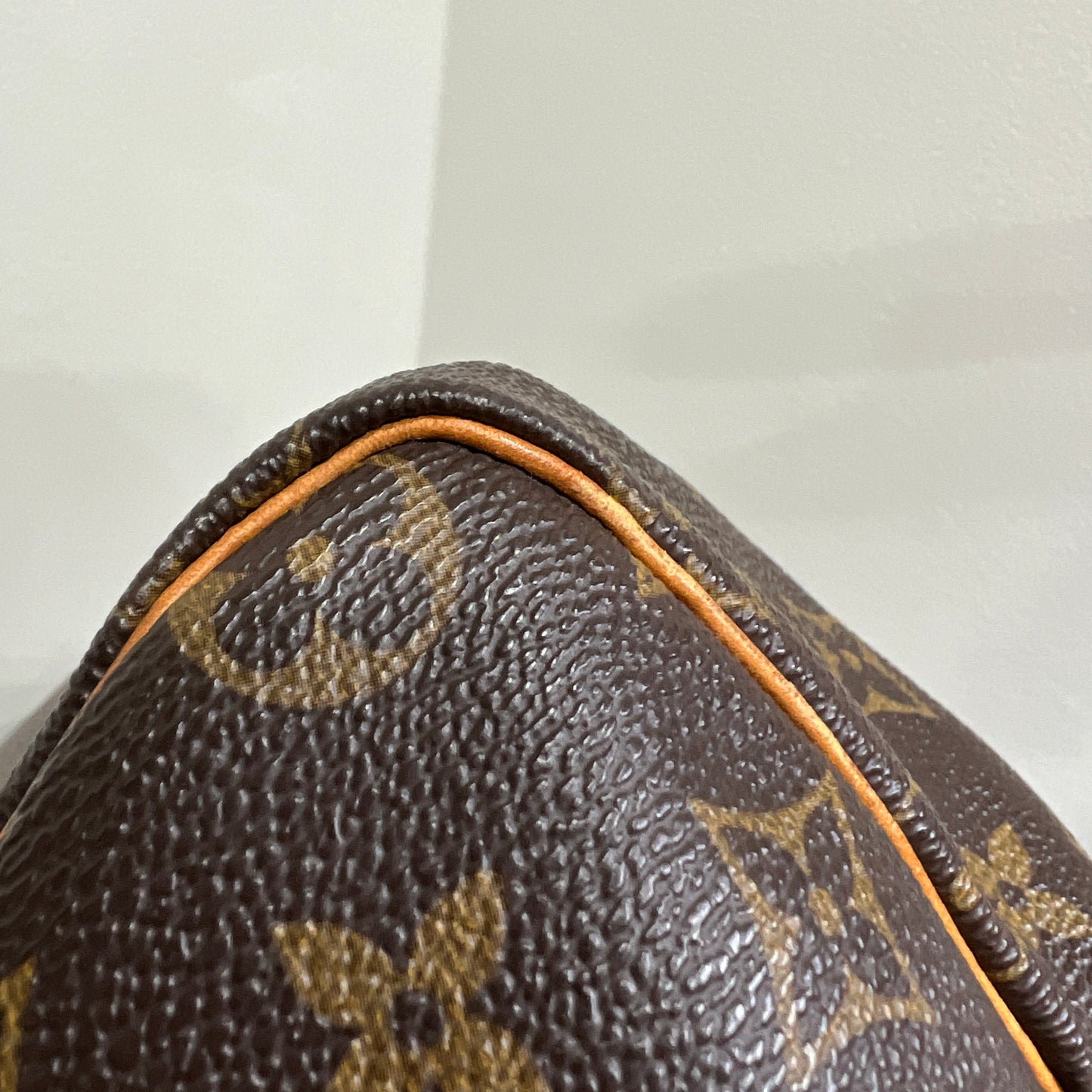 LOUIS VUITTON Speedy 40cm