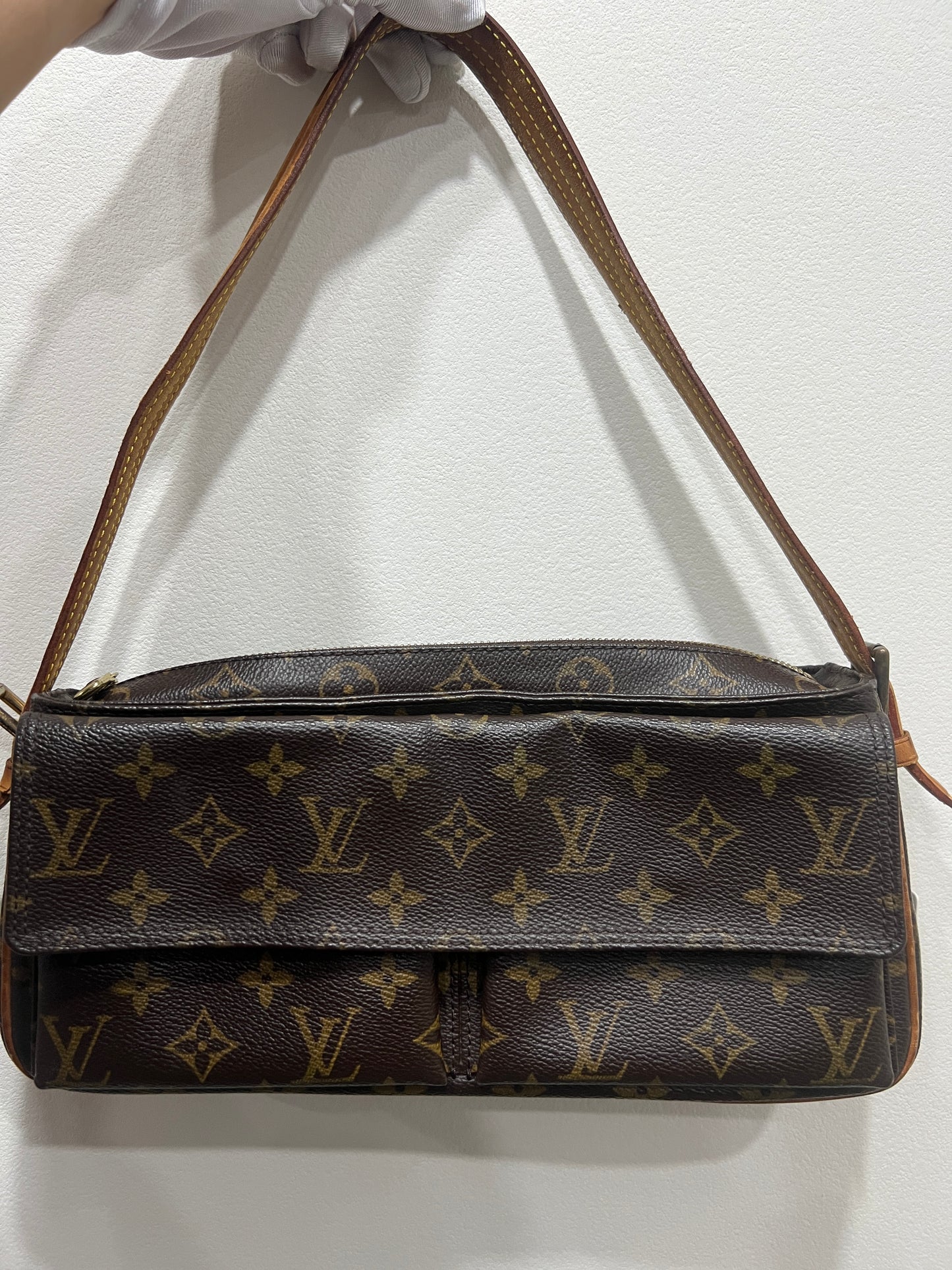 LOUIS VUITTON VIVE CITE MM