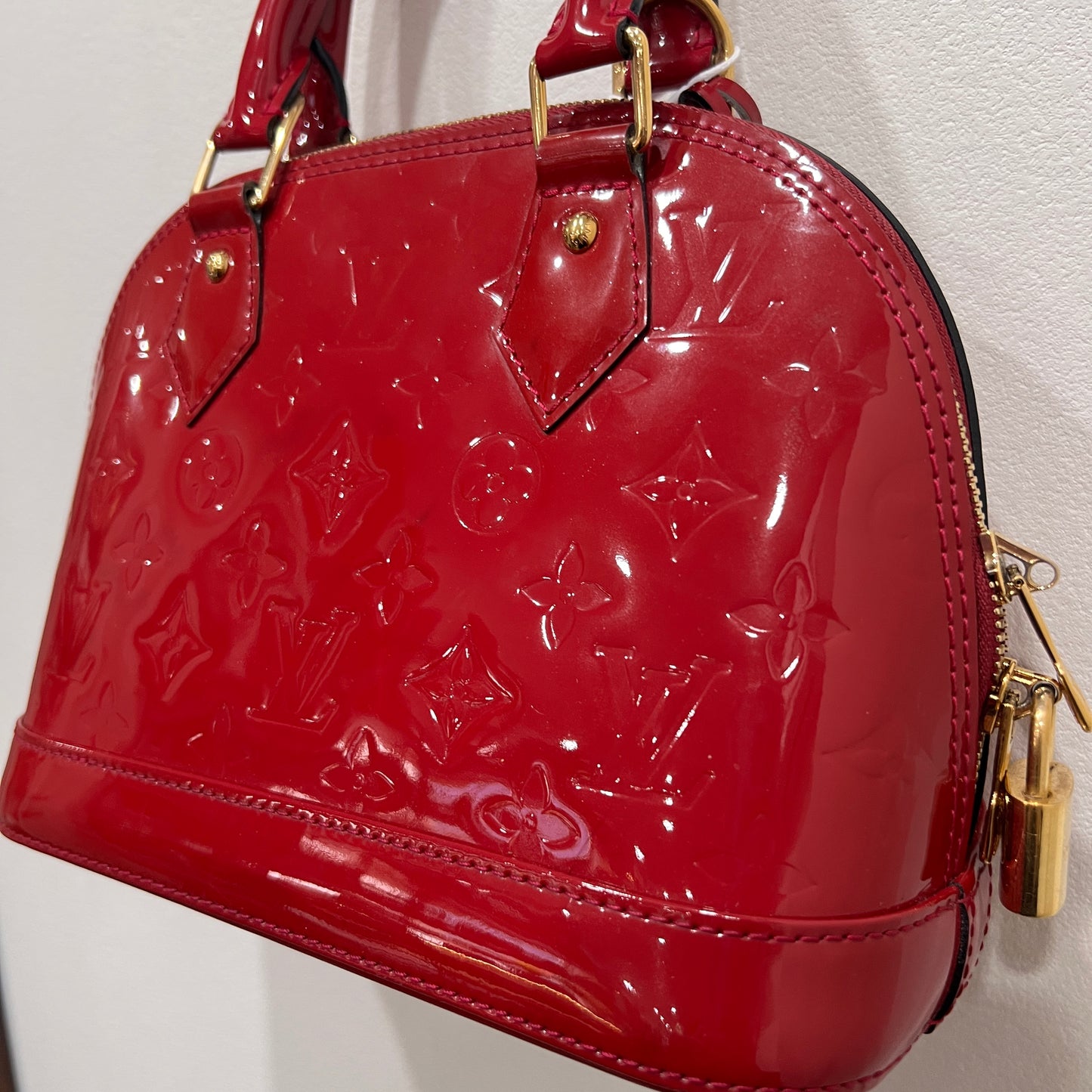 LOUIS VUITTON Red Alma BB