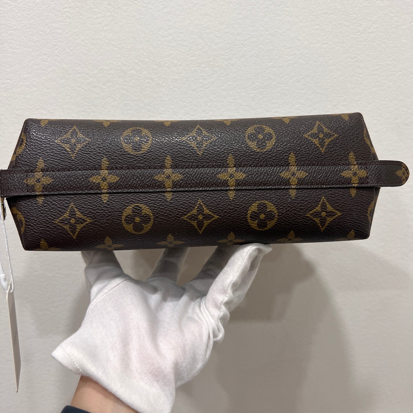 LOUIS VUITTON Toiletry Pouch