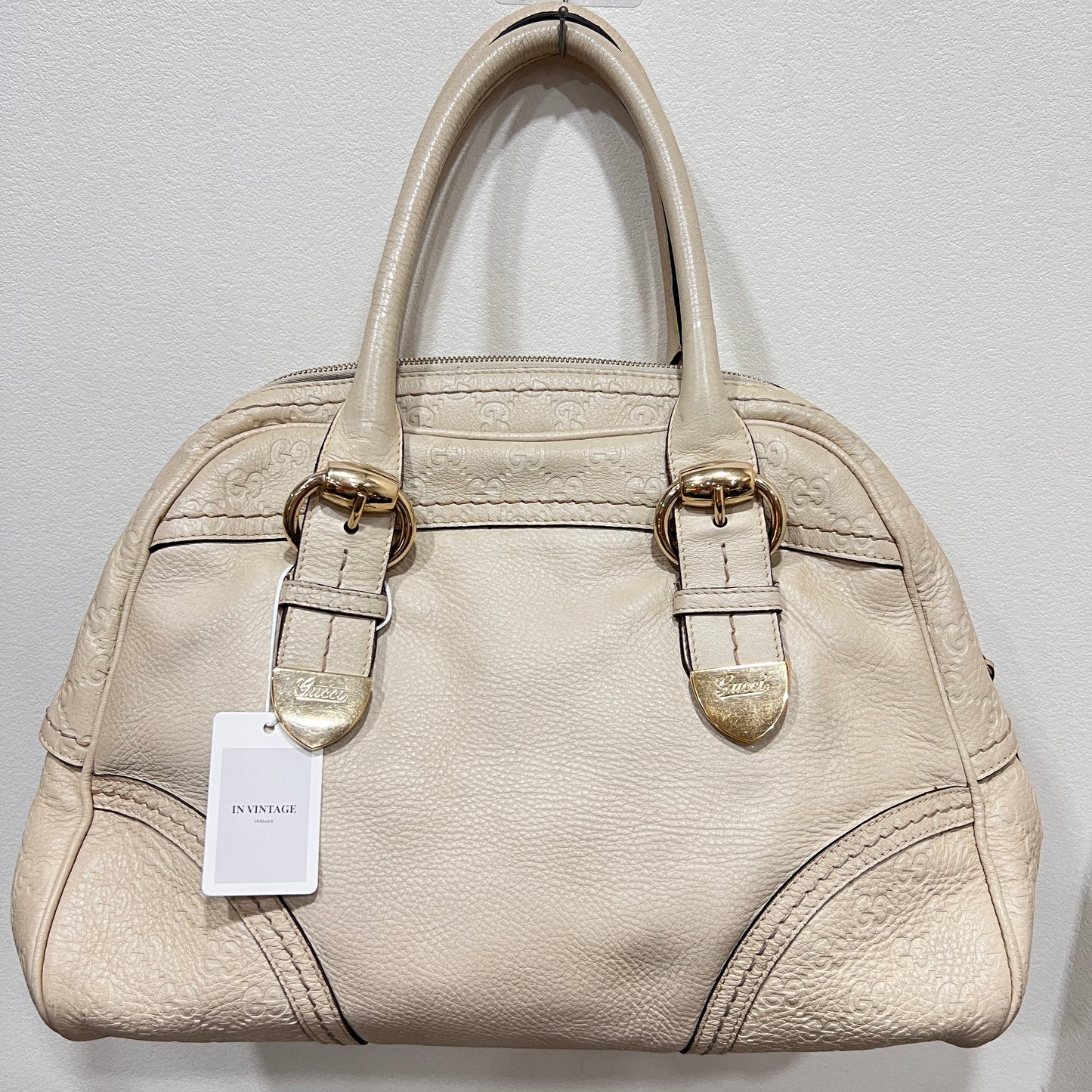 GUCCI Cream Leather Guccissima Signoria Medium Dome