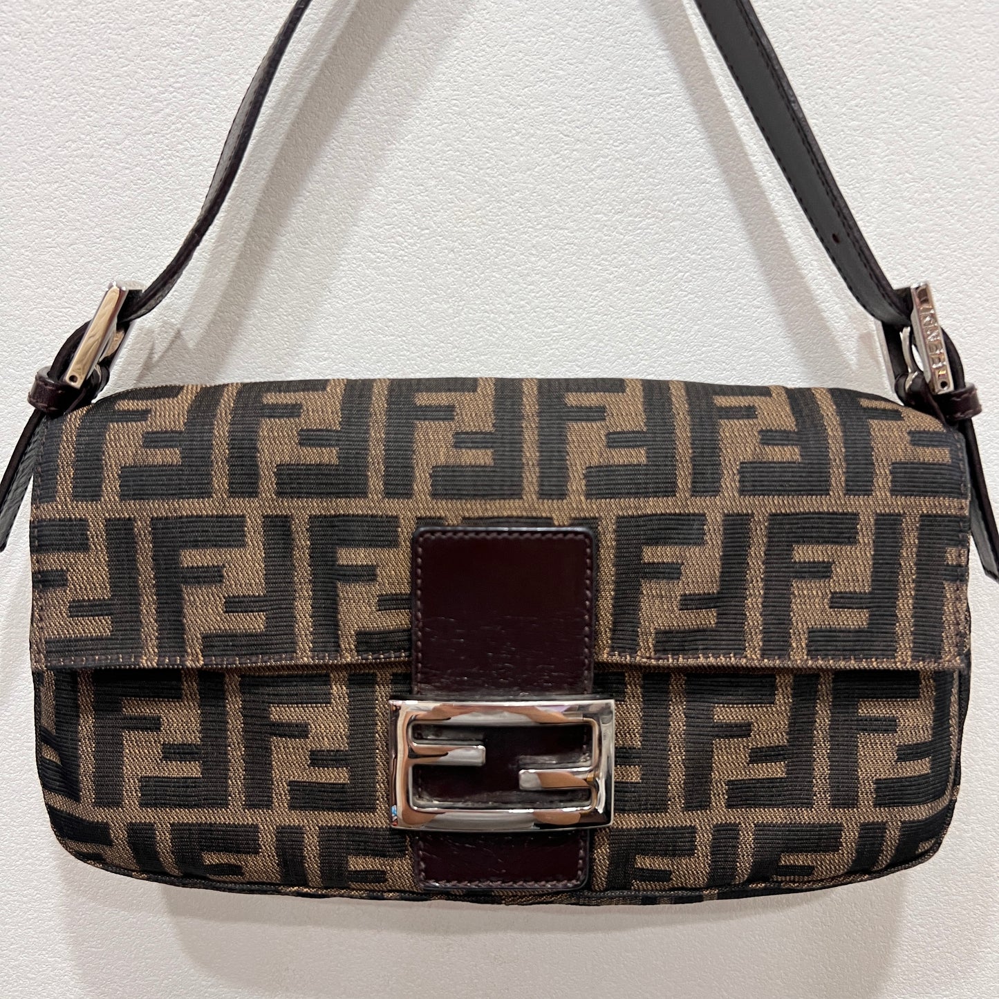 FENDI Baguette in Silver
