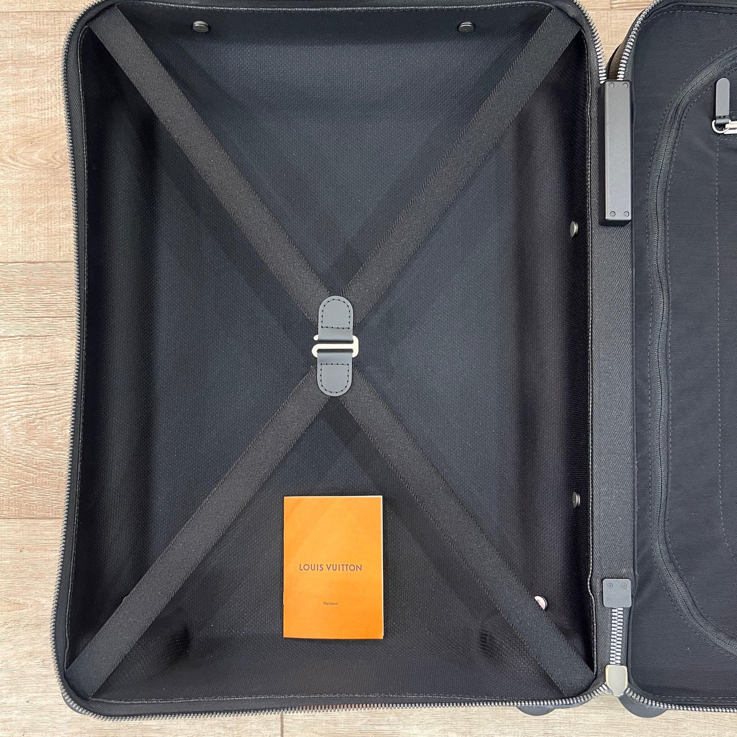 LOUIS VUITTON Horizon Grey Monogram Eclipse 55cm Suitcase