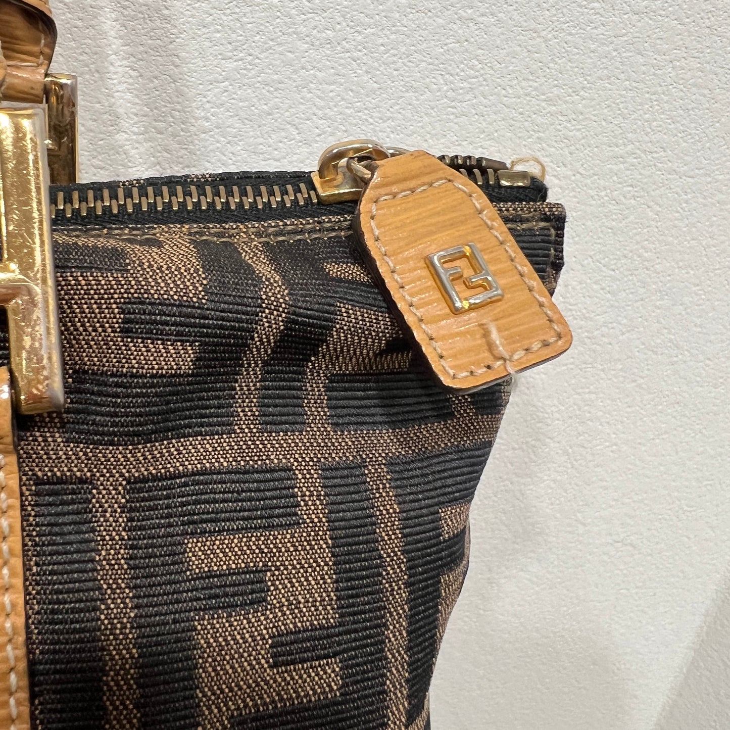 FENDI Tote (2505-21)