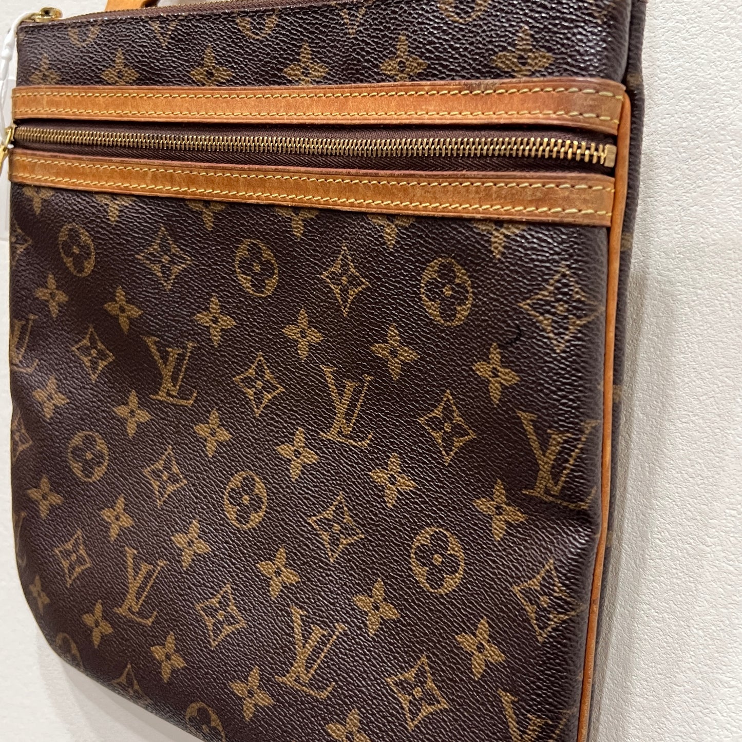LOUIS VUITTON Pochette Bosphore