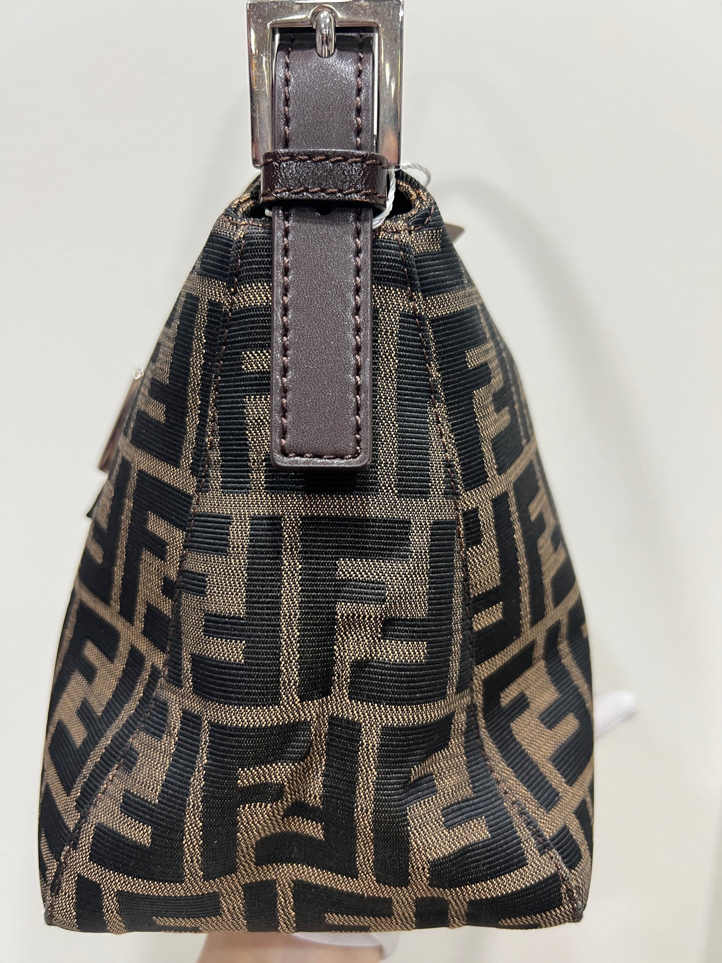 FENDI Mamma Baguette (STRAP REPLACED)