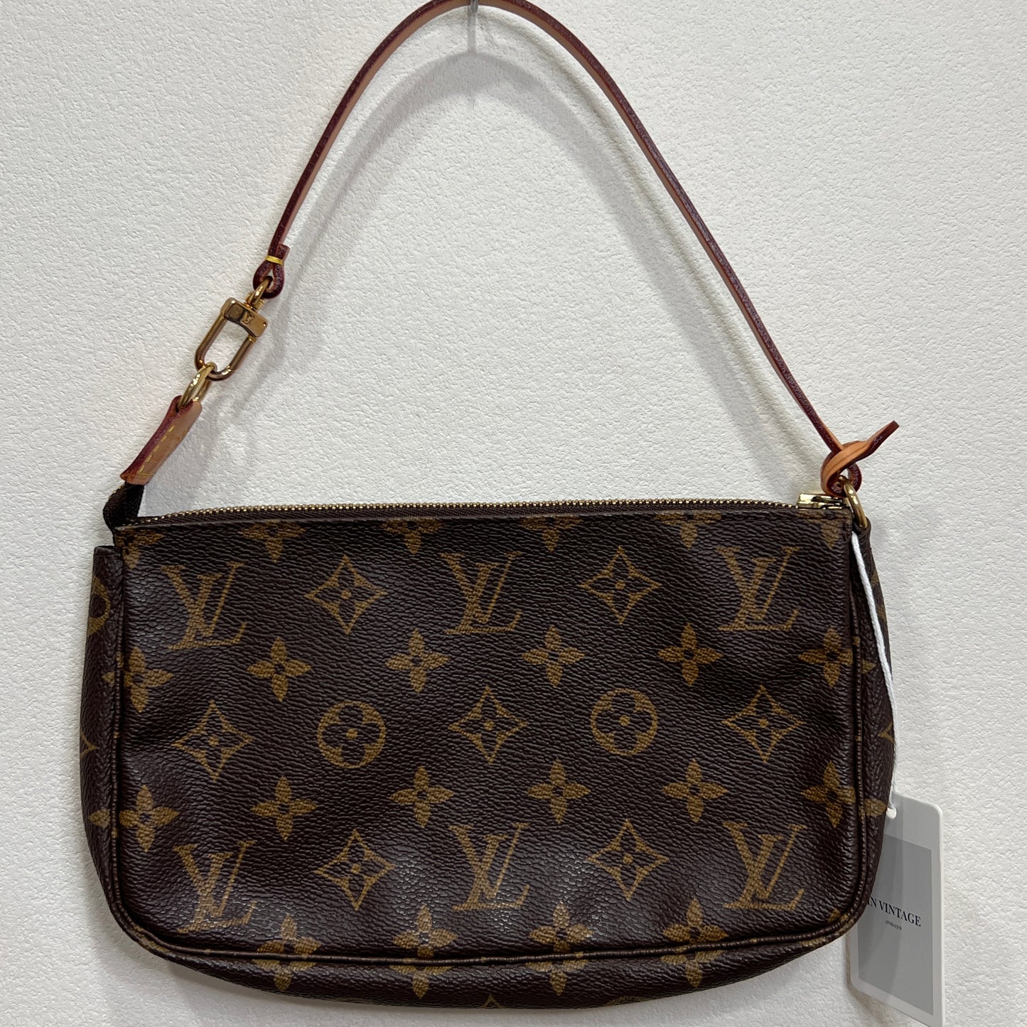 LOUIS VUITTON Pochette Accessory