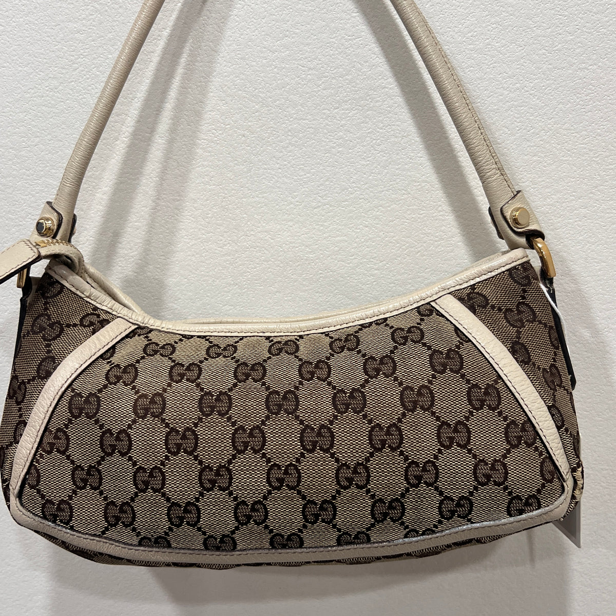 GUCCI Abbey D-Ring Pochette Shoulder Bag