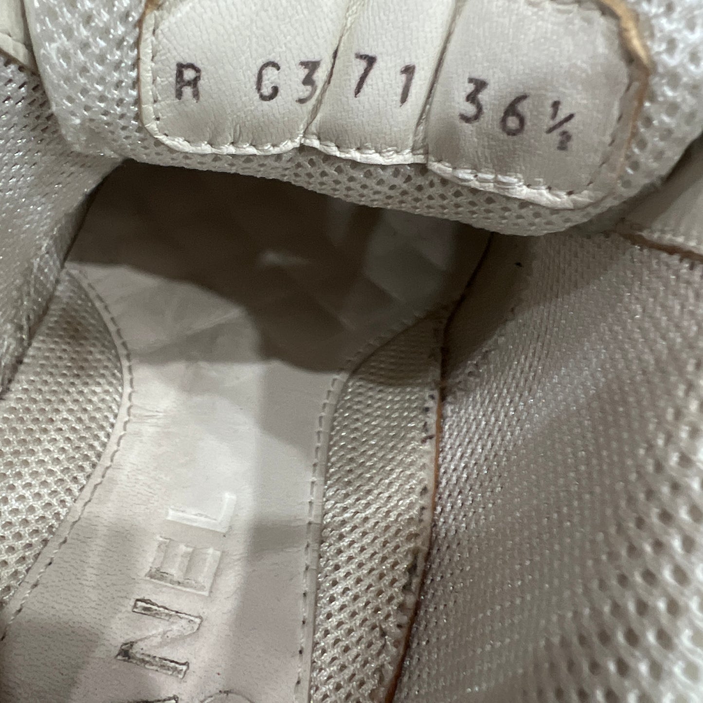 CHANEL White Leather And Tweed Trim CC Low Top Sneakers Size 36 1/2