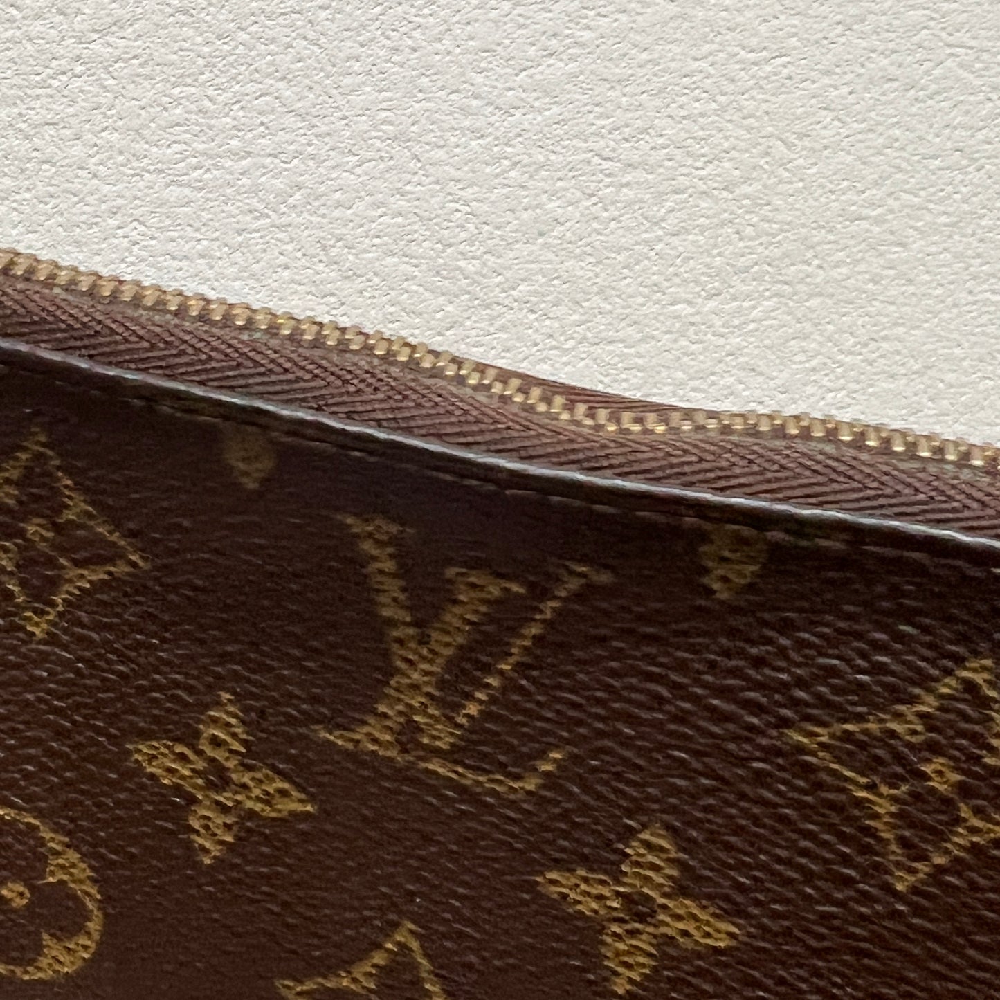 LOUIS VUITTON Accessory Pochette