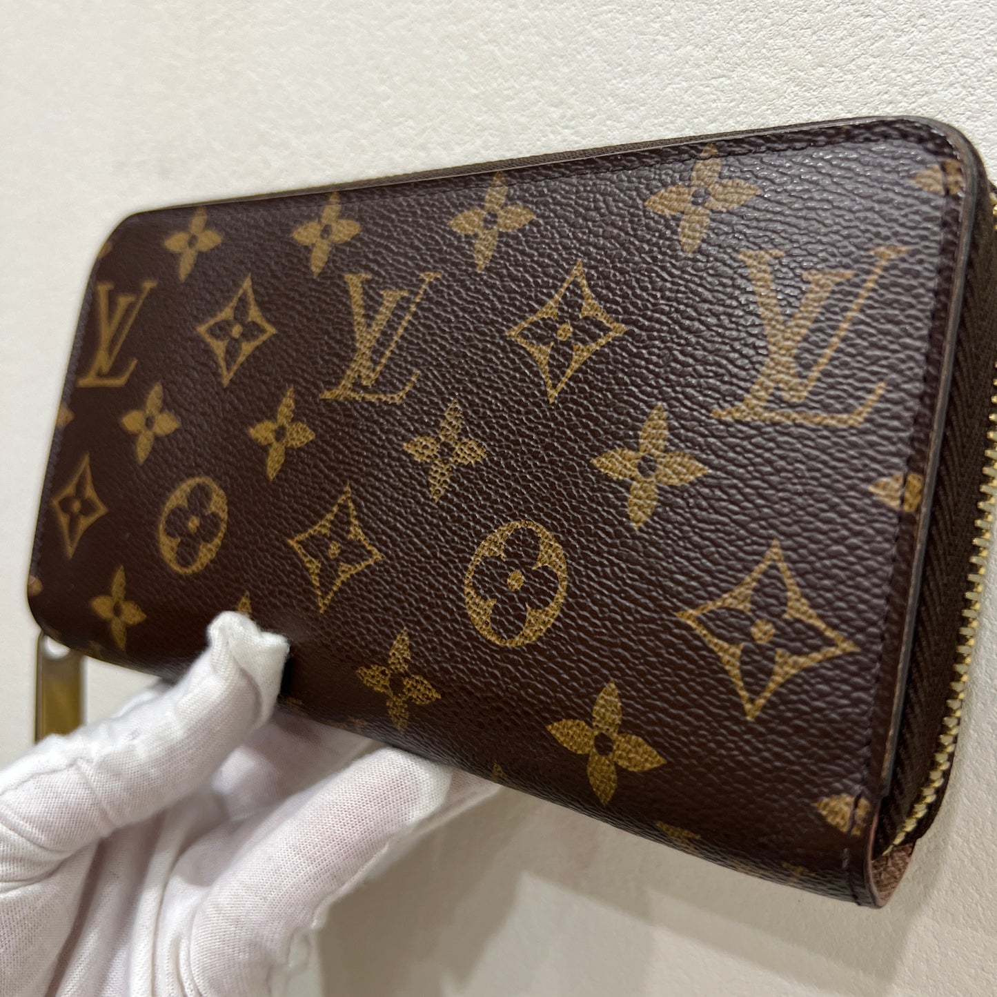 LOUIS VUITTO Zipper Long Wallet