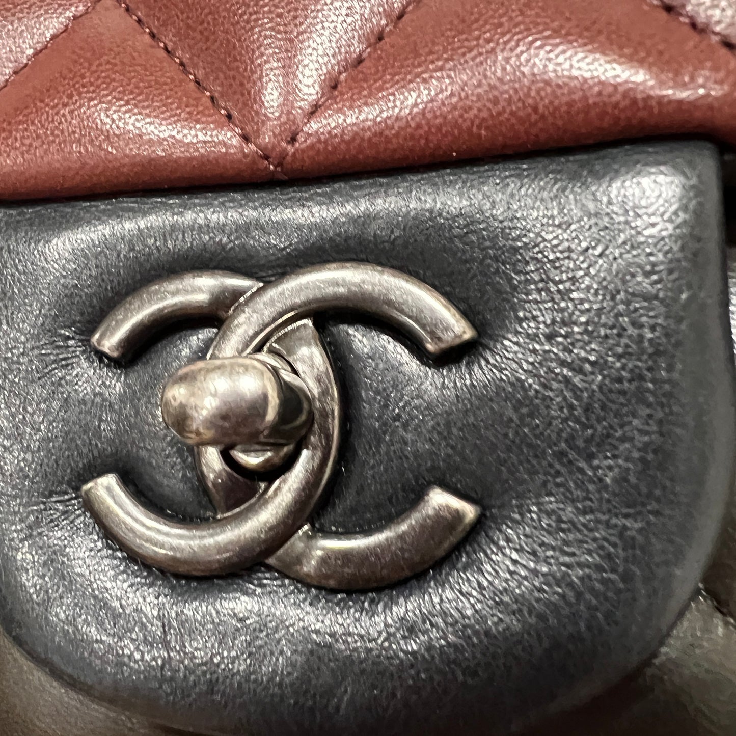 CHANEL Classic Double Flap Multicolor