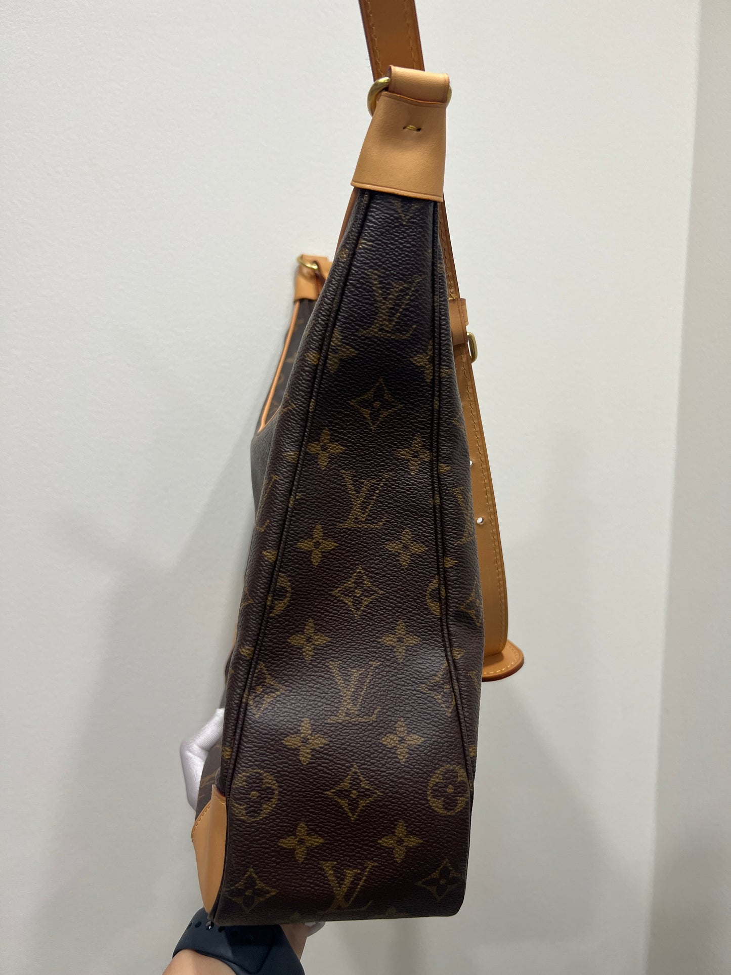 LOUIS VUITTON Boulogne (STRAPS REPLACED, REPAIRED)