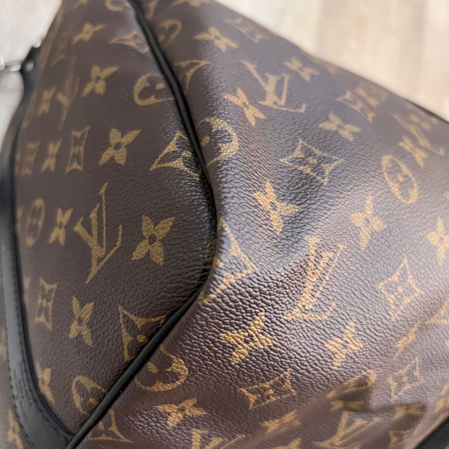 LOUIS VUITTON Bandouliere Keepall 55cm