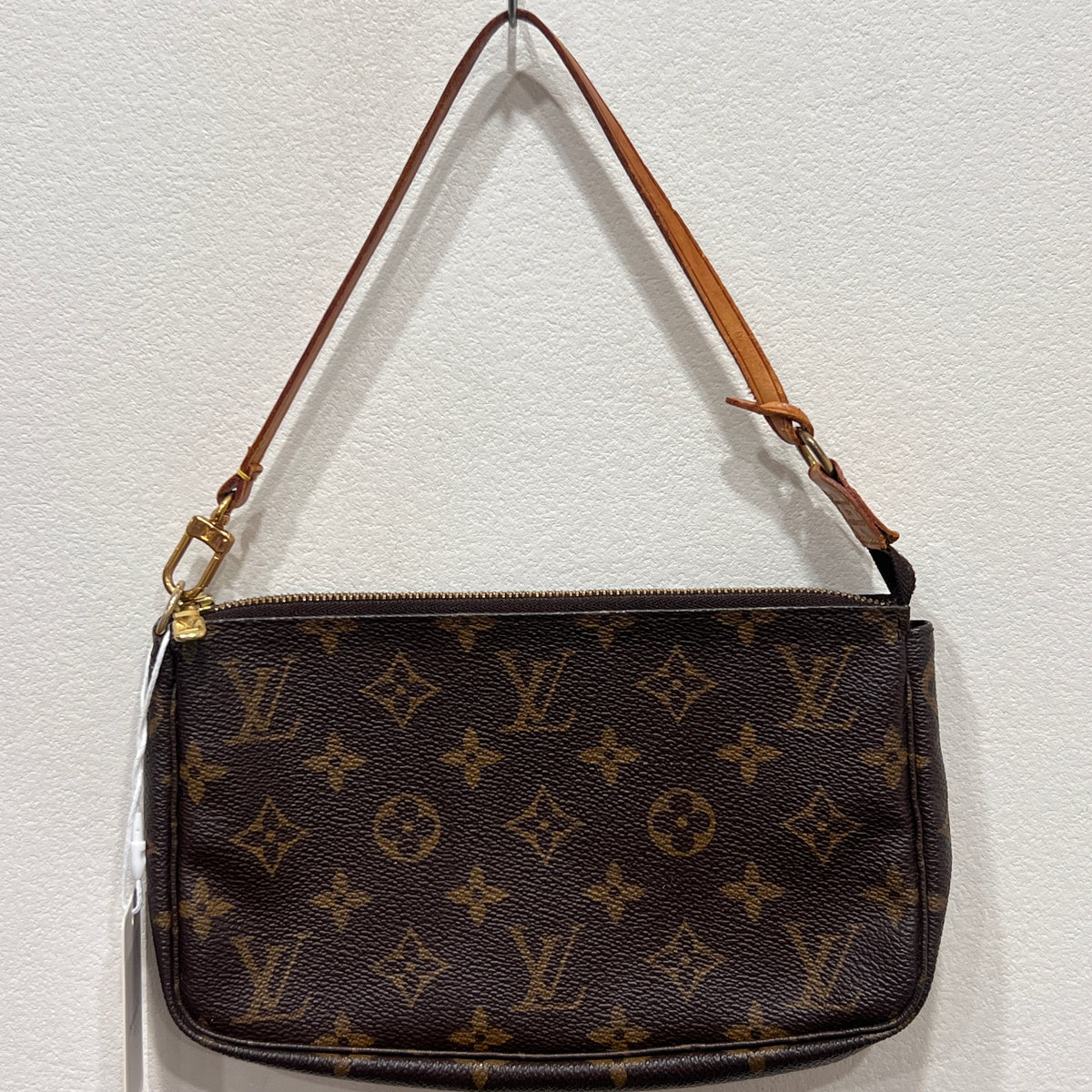 LOUIS VUITTON Accessory Pochette