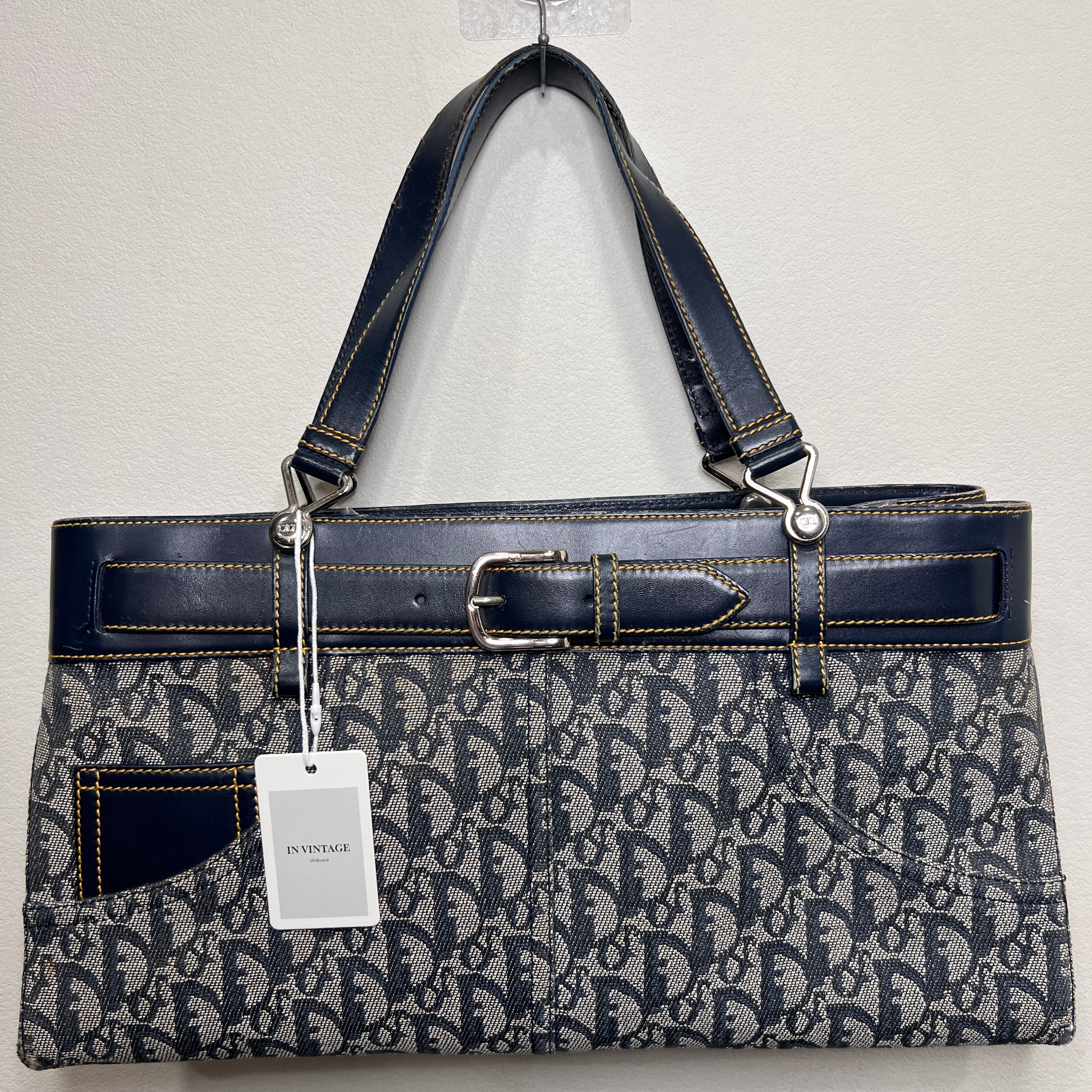 CHRISTIAN DIOR – In Vintage