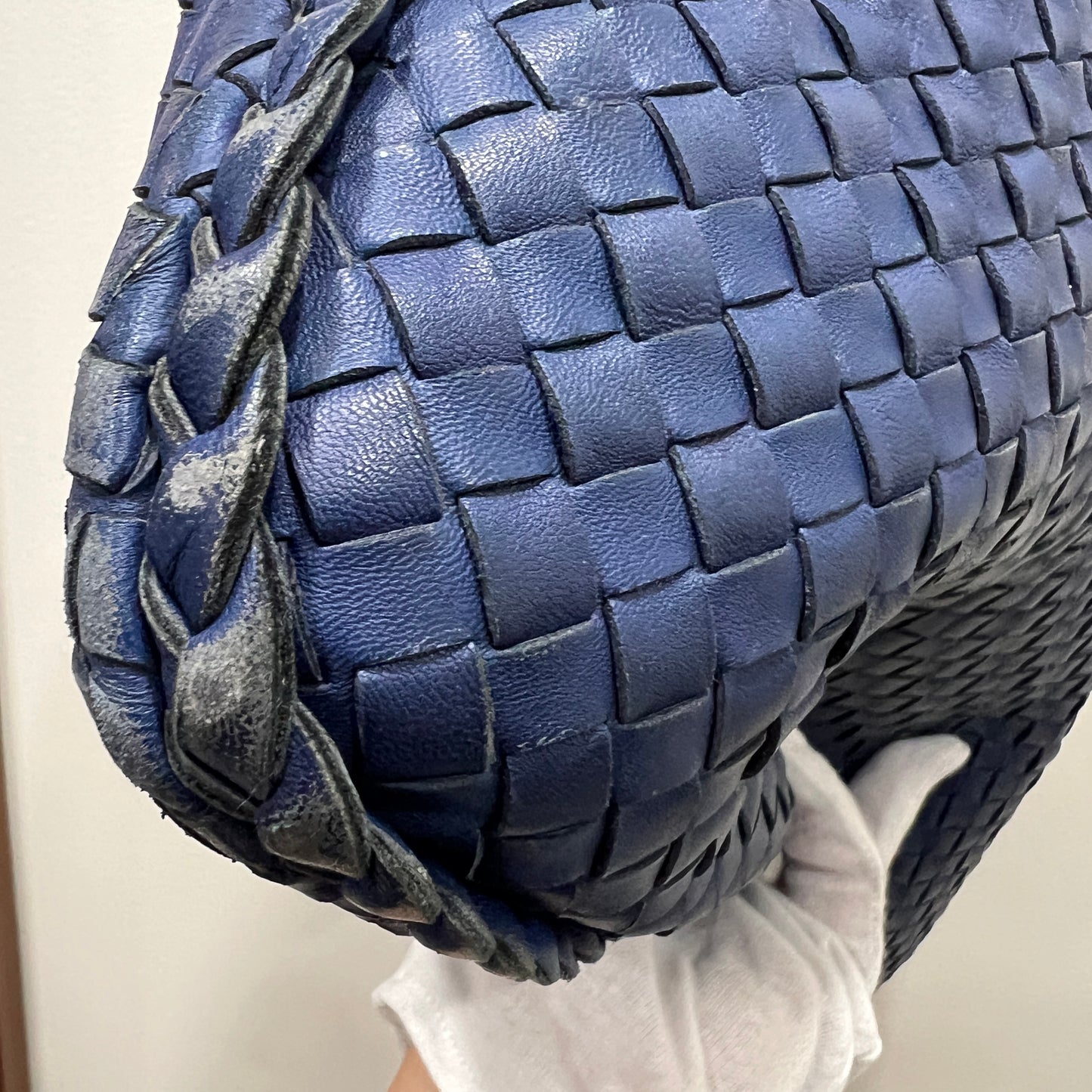 BOTTEGA VENETA Hobo Navy Interciatto Woven Napa Leather Bag