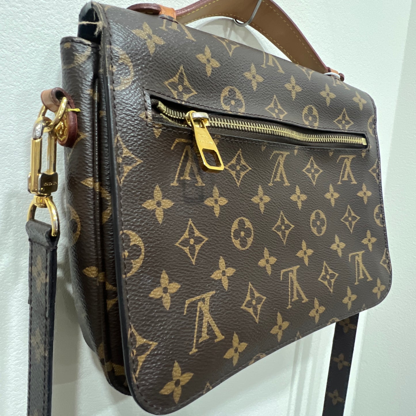 LOUIS VUITTON Metis Monogram (260130)