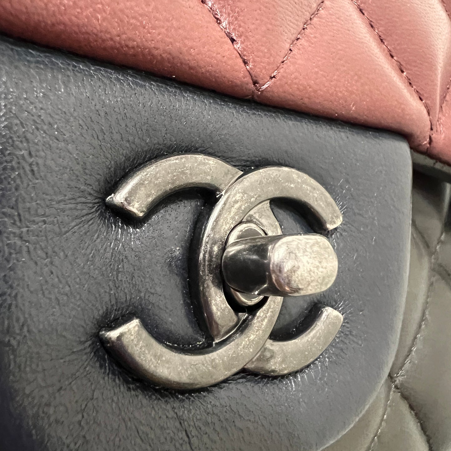 CHANEL Classic Double Flap Multicolor