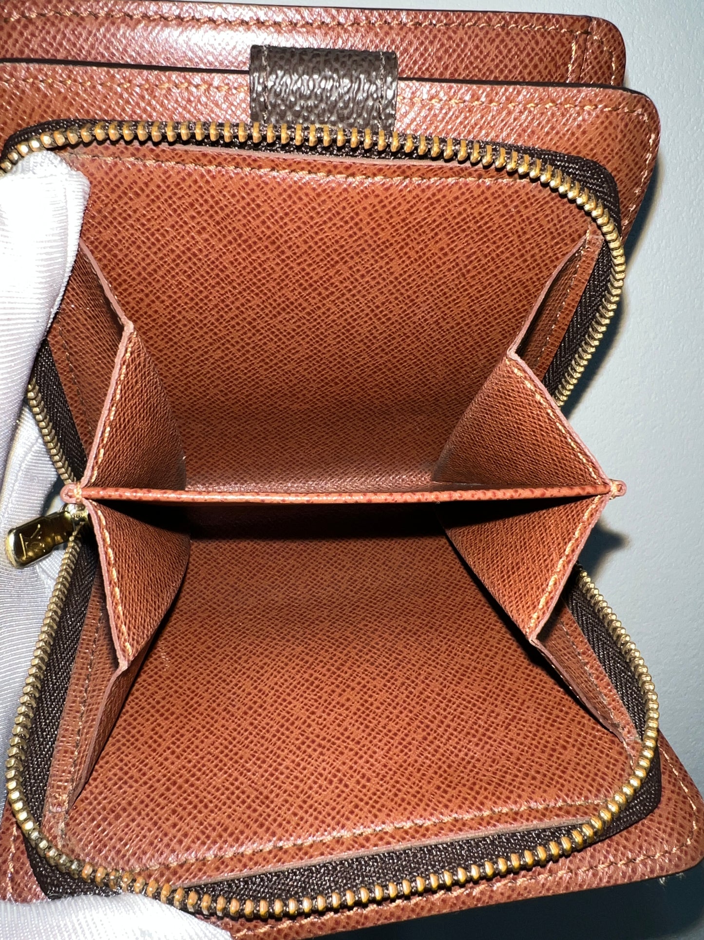 LOUIS VUITTON Wallet