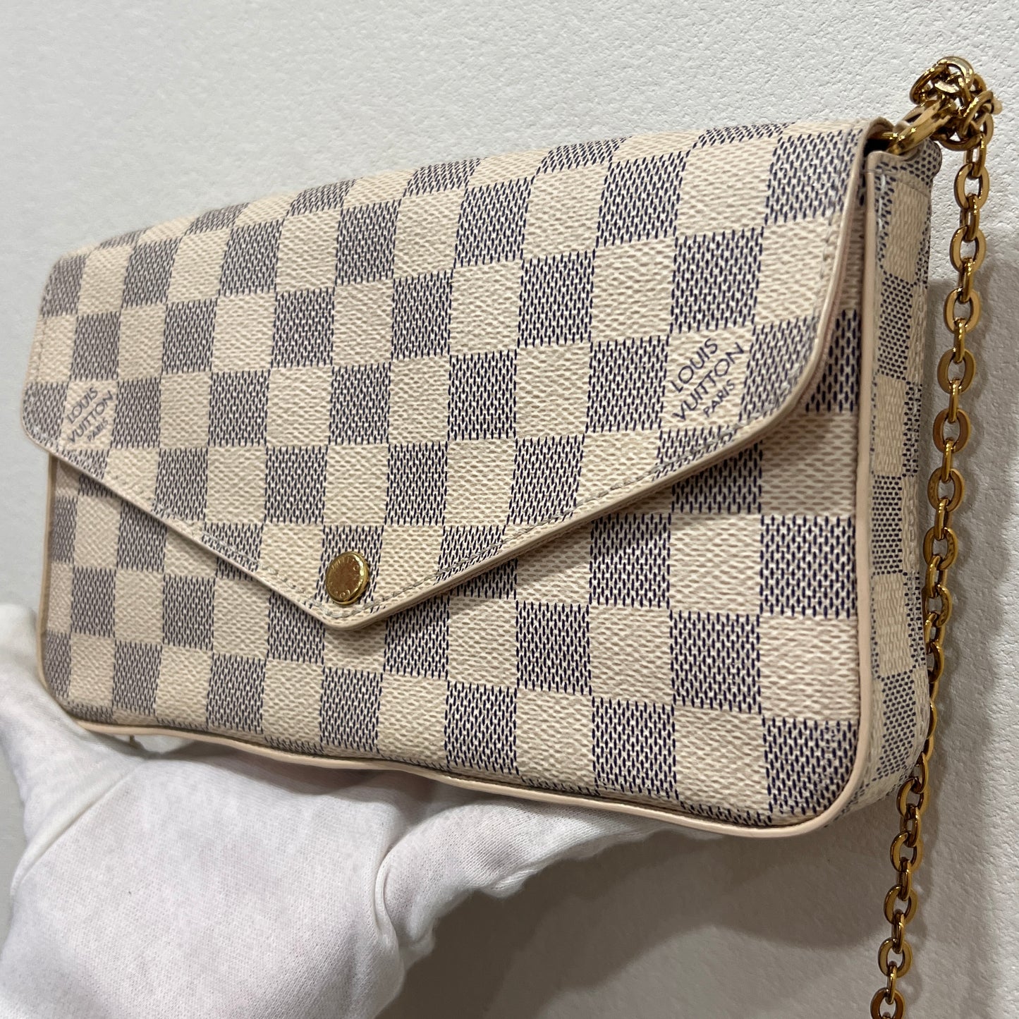 LOUIS VUITTON Felice Damier