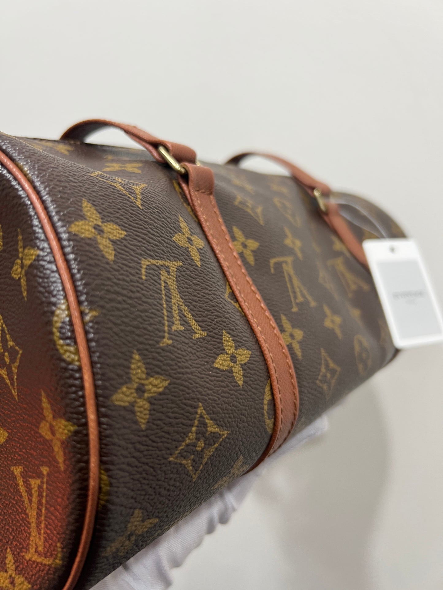 LOUIS VUITTON Papillon