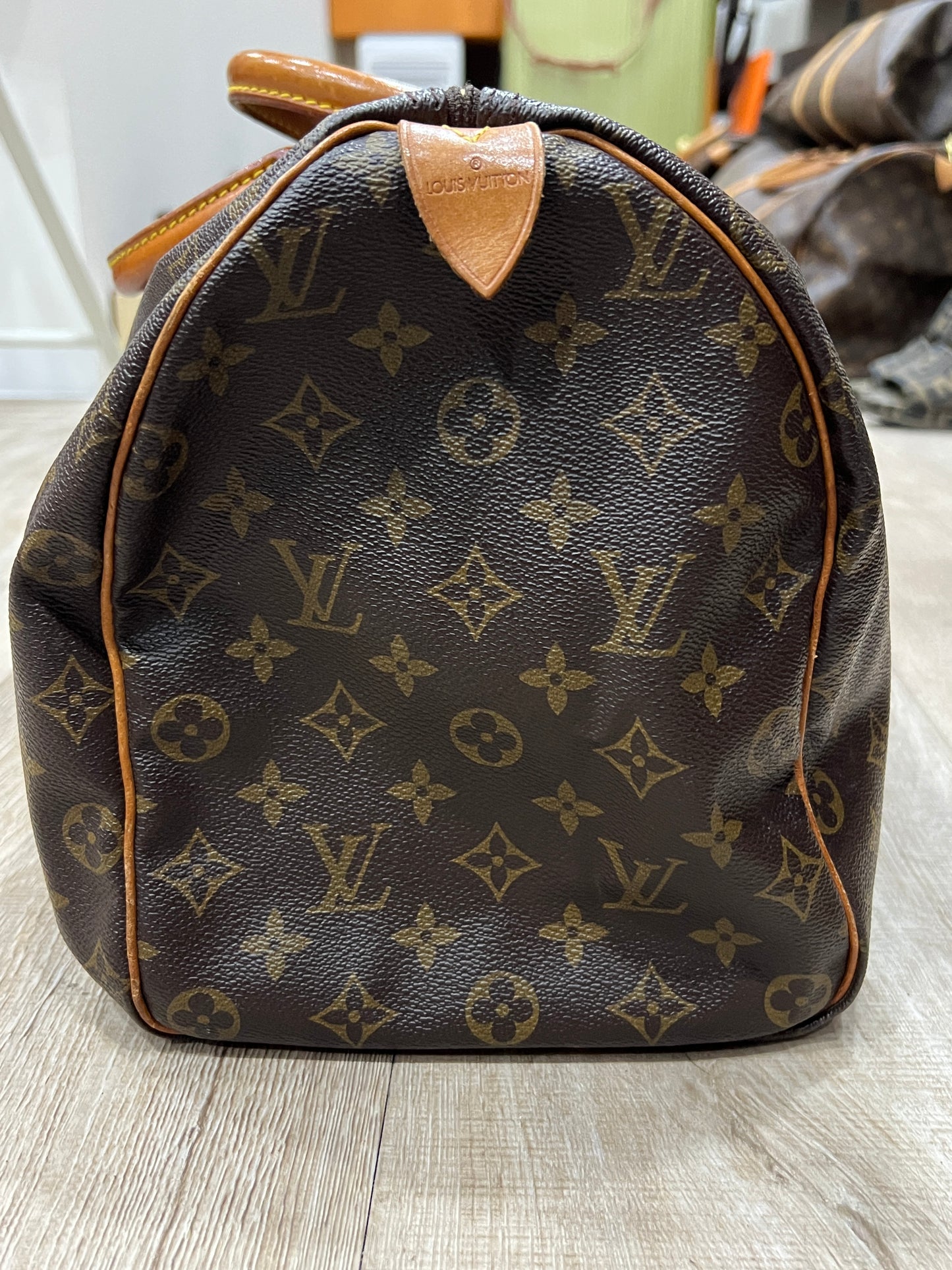LOUIS VUITTON Speedy 40
