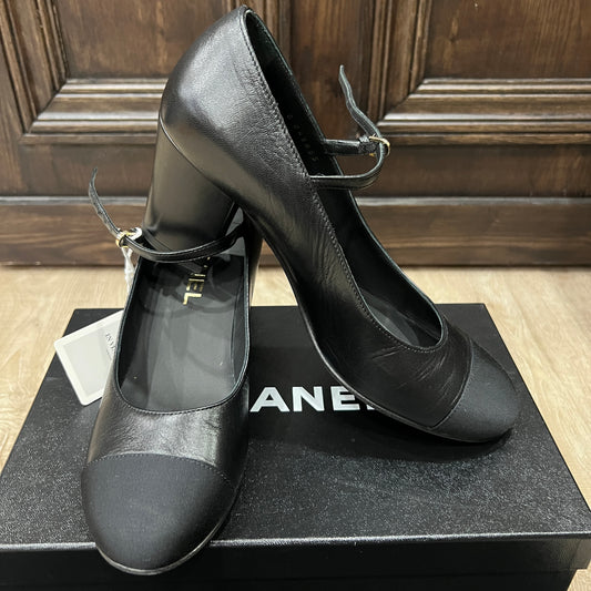 CHANEL Mary Jane Platform Block Heels Size 38 1/2